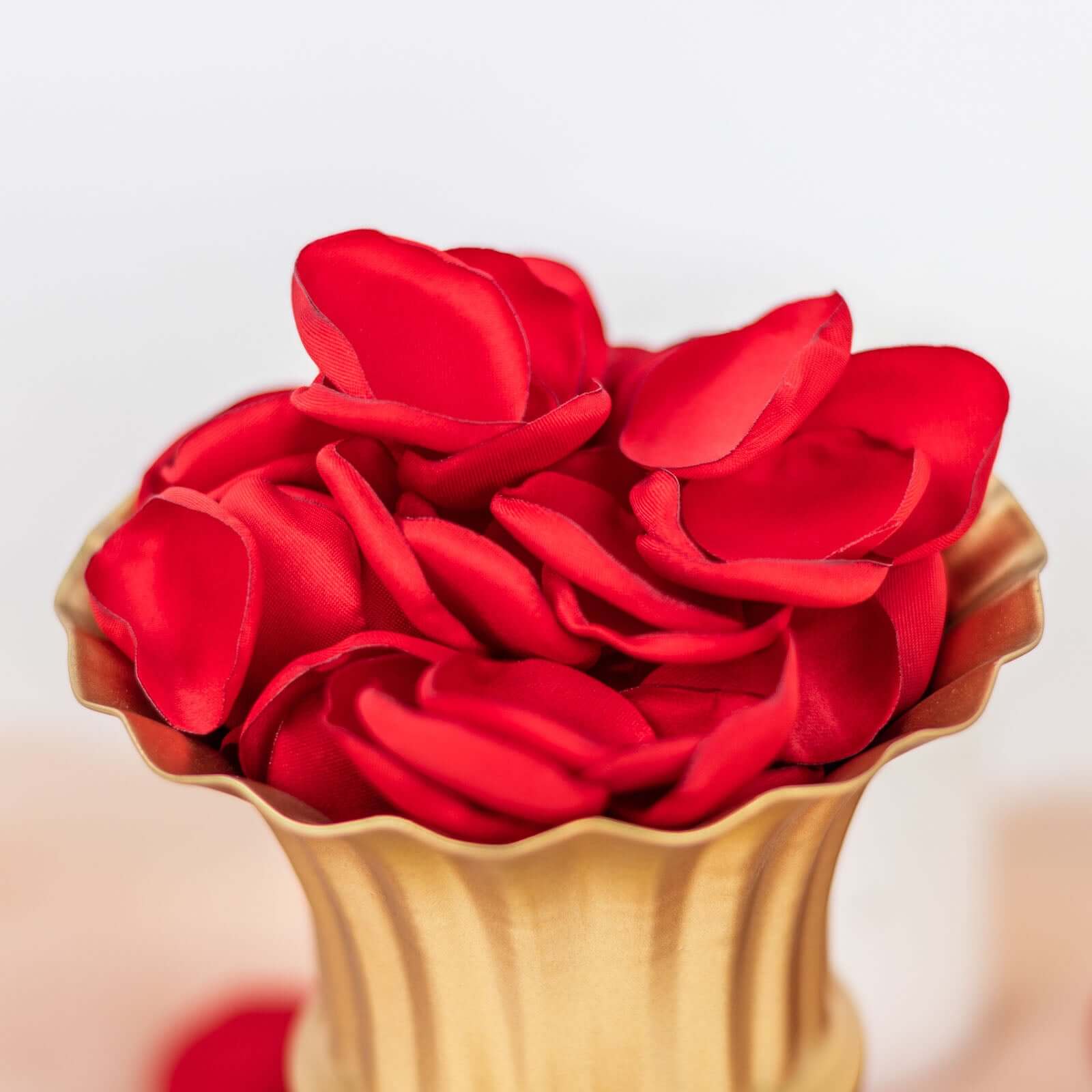 400-Pack Rose Petals Life-Like Flower Confetti Red Matte Silk Round - Perfect for Event Tables 2