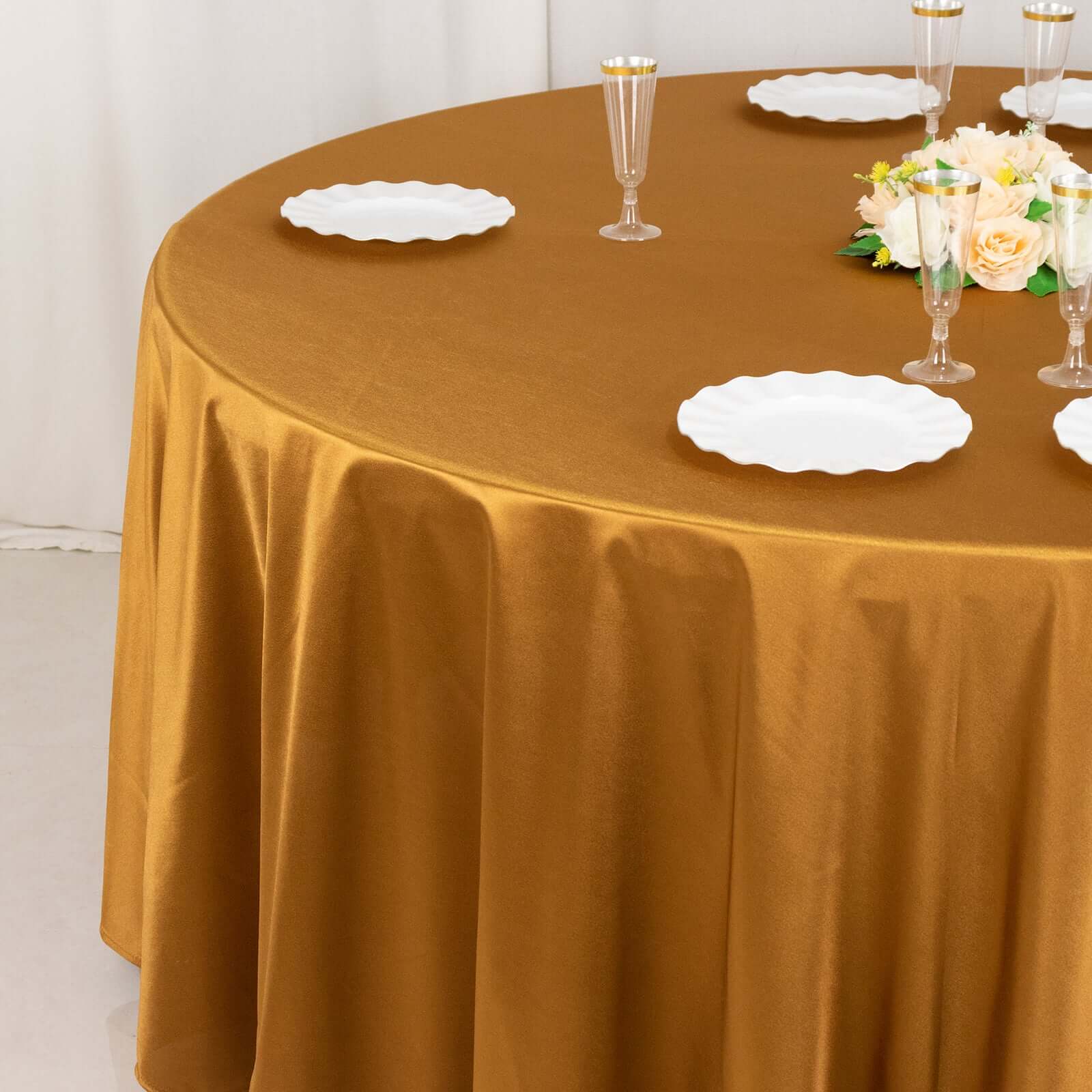 Premium Scuba Round 120 Tablecloth Shimmering Gold - Wrinkle Free, Stain Resistant & Seamless Table Cover for Weddings and Parties