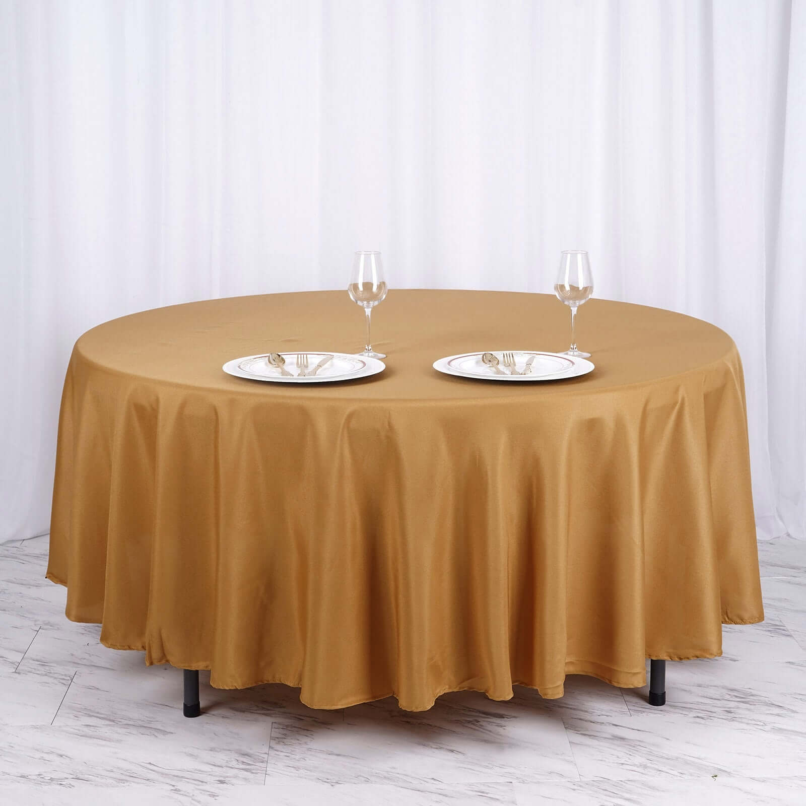 Polyester 108 Round Tablecloth Gold - Wrinkle-Resistant and Stylish Table Cover