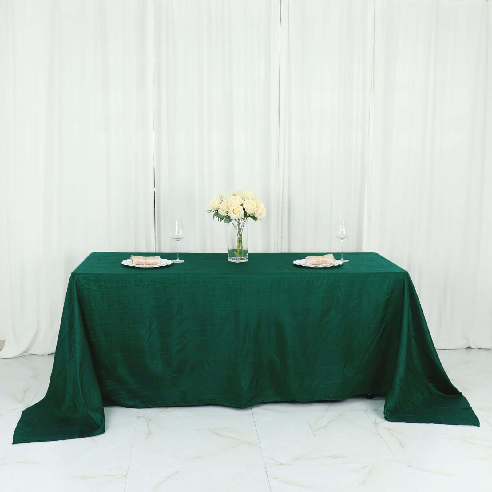 Taffeta 90x132 Rectangle Tablecloth Hunter Emerald Green - Seamless Accordion Crinkle Table Cover