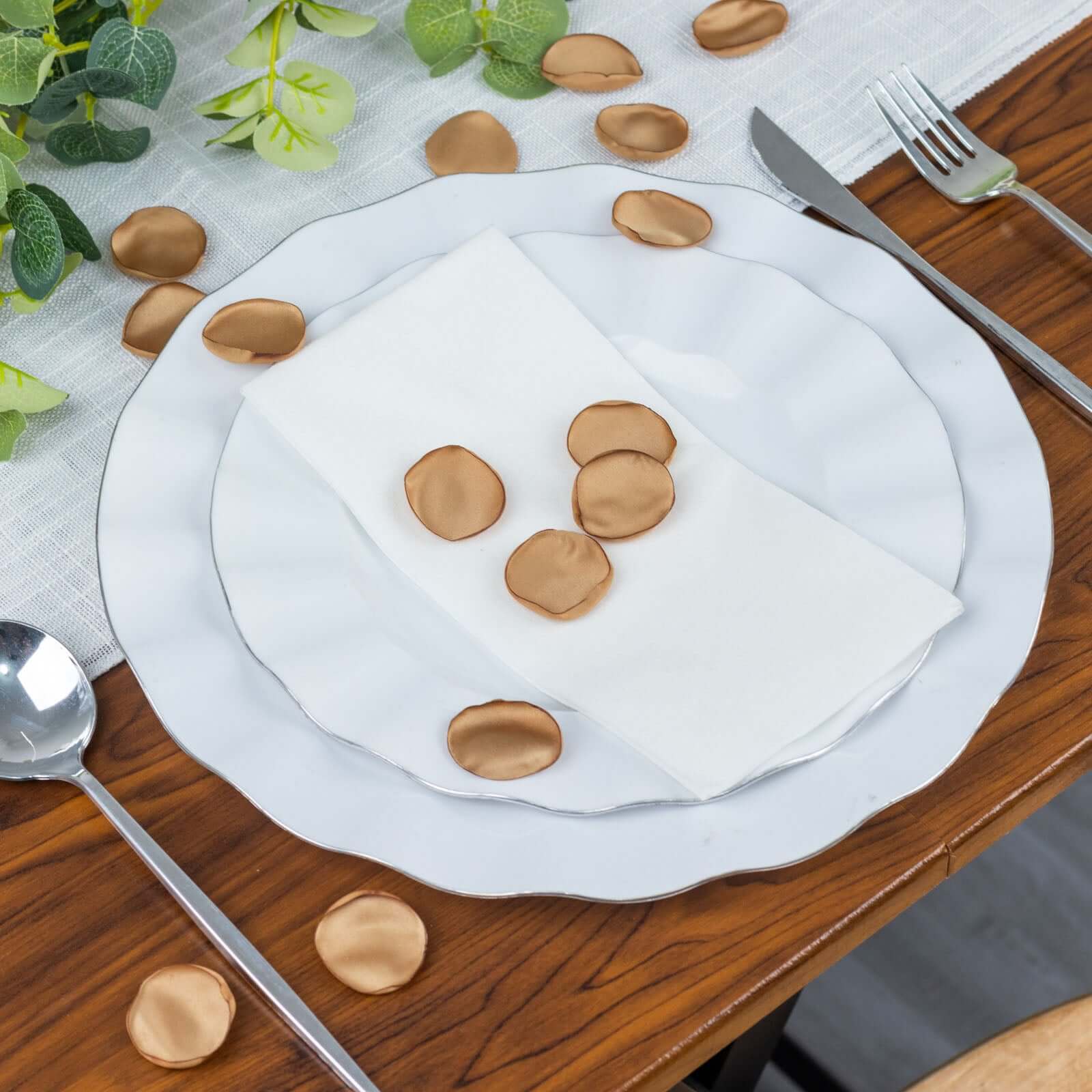 400-Pack Rose Petals Life-Like Flower Confetti Gold Matte Silk Round - Perfect for Event Tables 2
