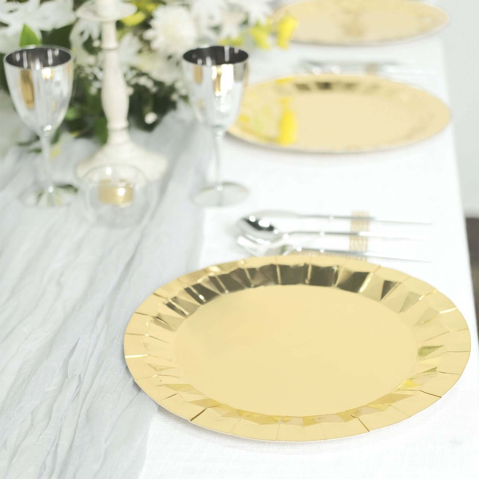 25-Pack Paper 12 Round Charger Plates in Metallic Gold with Geometric Prism Design - Disposable 400GSM Serving Trays for Stylish Banquets & Celebrations