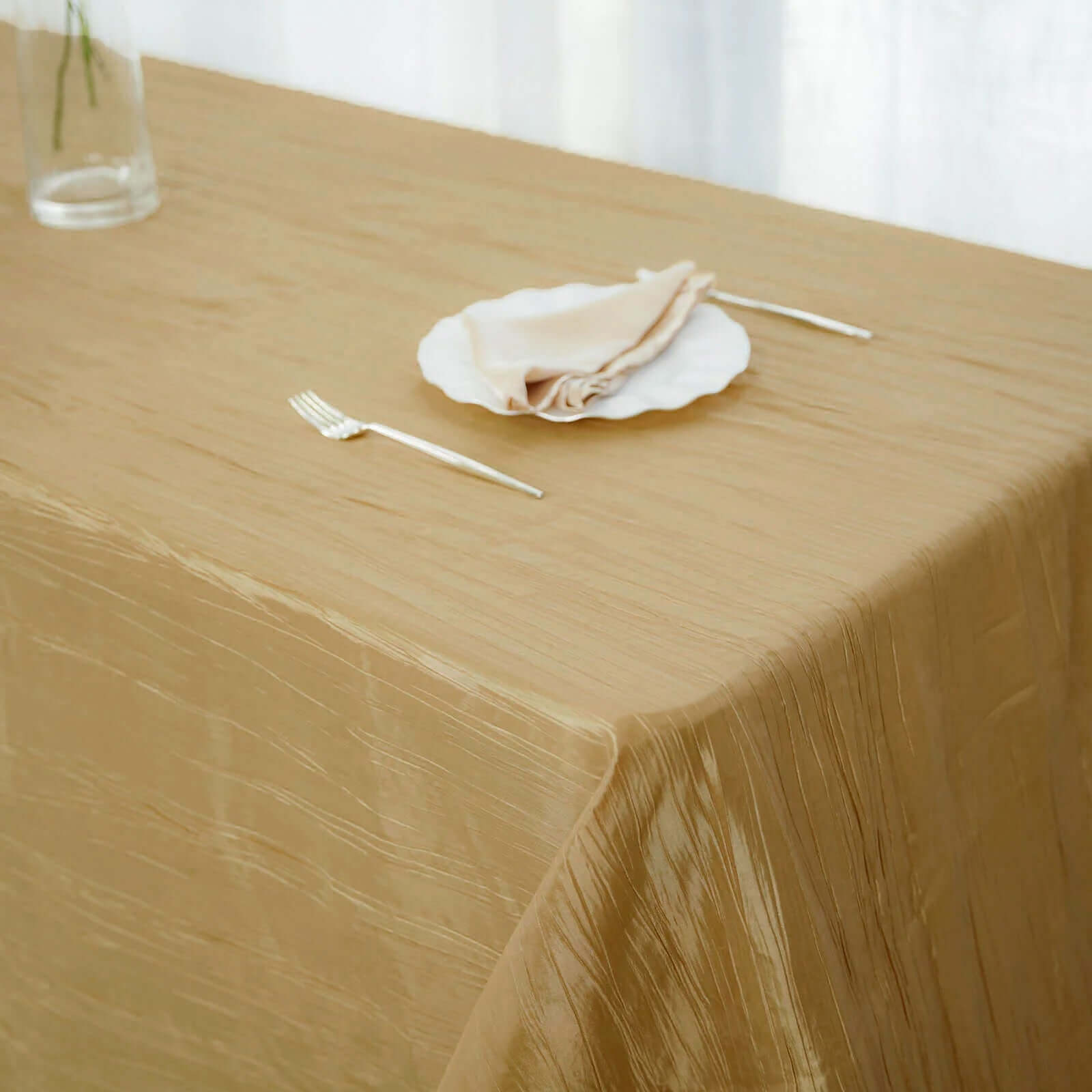 Taffeta 90x156 Rectangle Tablecloth Gold - Seamless Accordion Crinkle Design for Stylish Celebrations