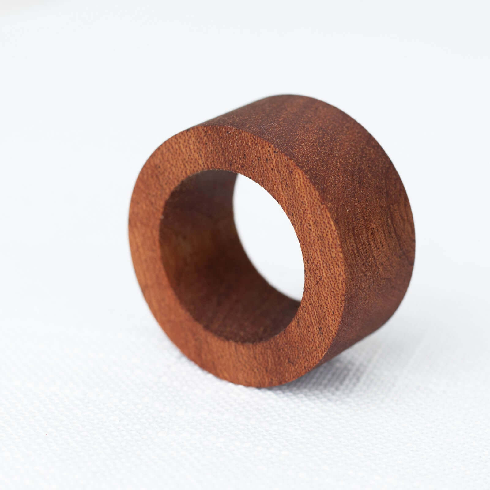 4 Pack 1.75 Cinnamon Brown Rustic Hardwood Farmhouse Napkin Rings, Boho Napkin Holder Wood Slices