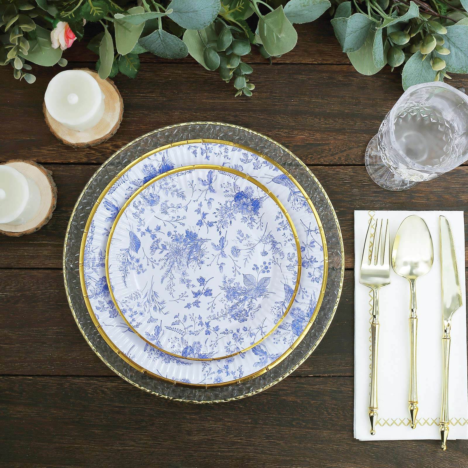 25-Pack Paper 9 Round Dinner Plates in White with Light Blue French Toile Pattern & Gold Rim - Disposable Party Plates for Picnics & Chic Brunches