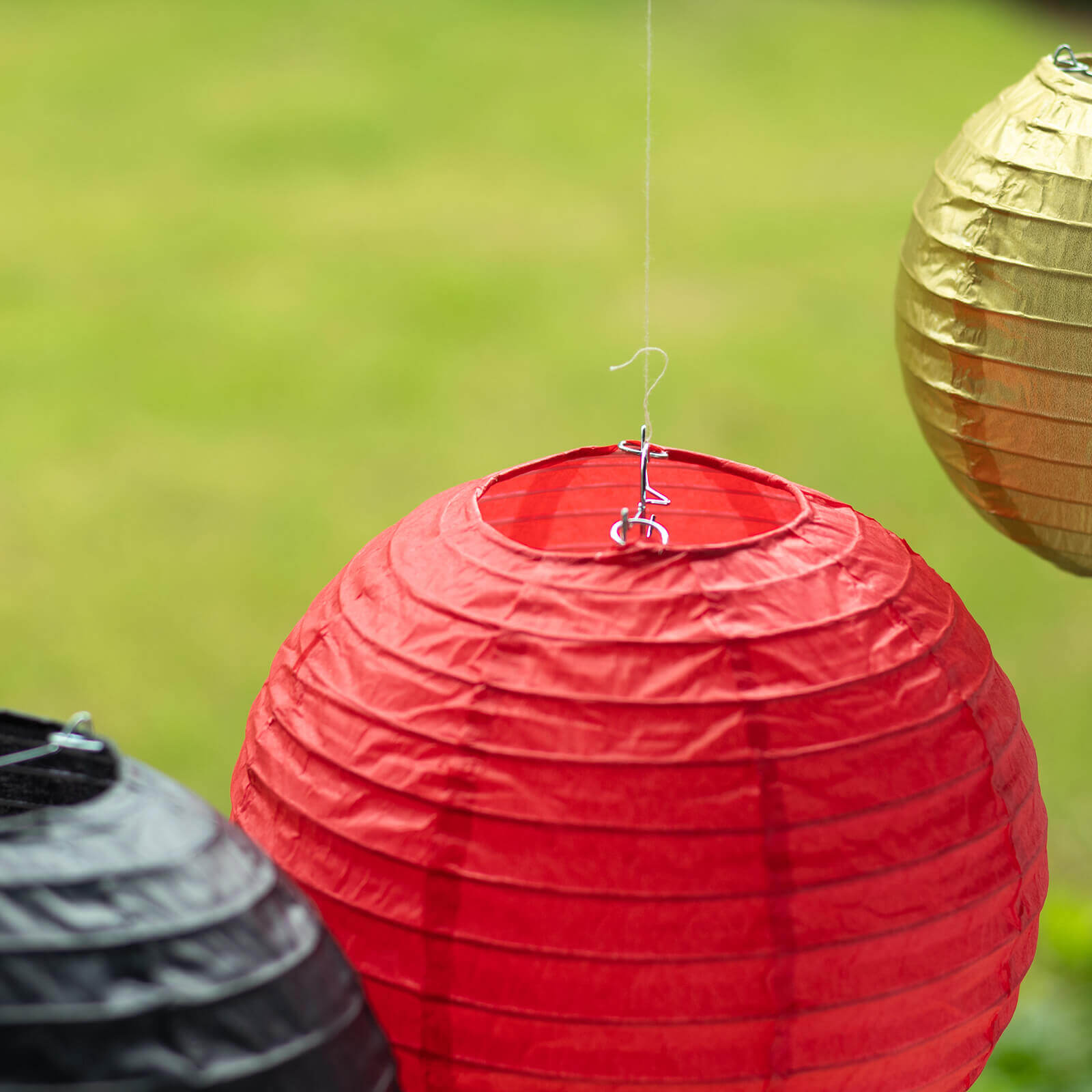 Set of 8 Mixed Red Gold Hanging Paper Lanterns, Decorative Round Chinese Sky Lanterns, Assorted Sizes - 6,8,10,14