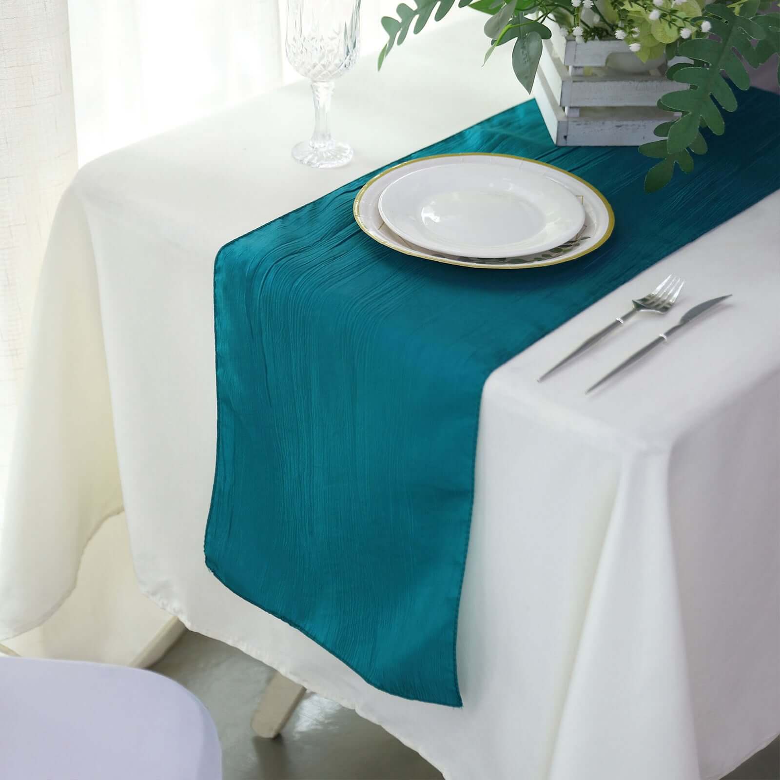 Taffeta 12x108 Table Runner Teal - Accordion Crinkle Design