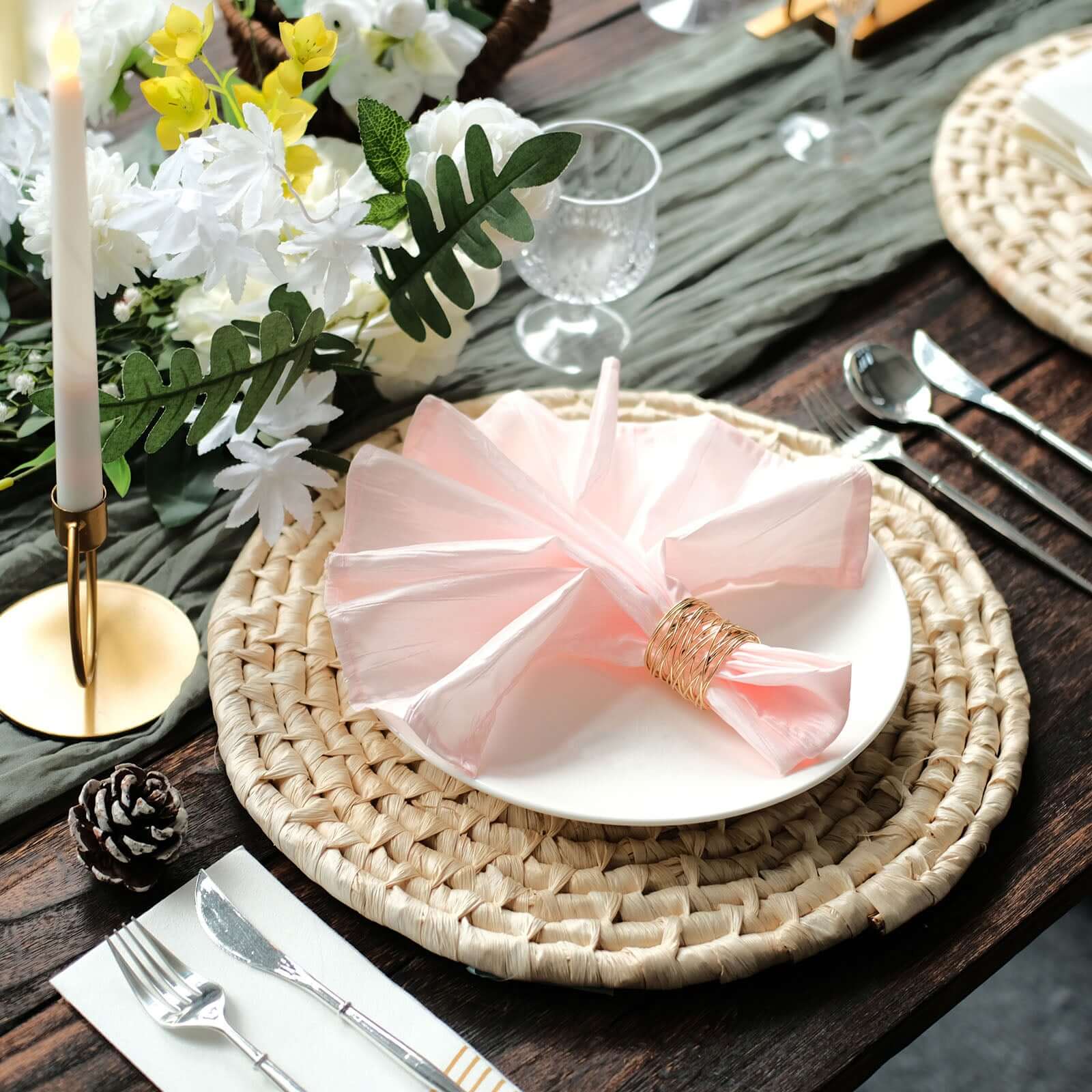 4-Pack Placemats Braided Design Natural Corn Husk Round - Woven Rustic Rattan Style for Tables 15