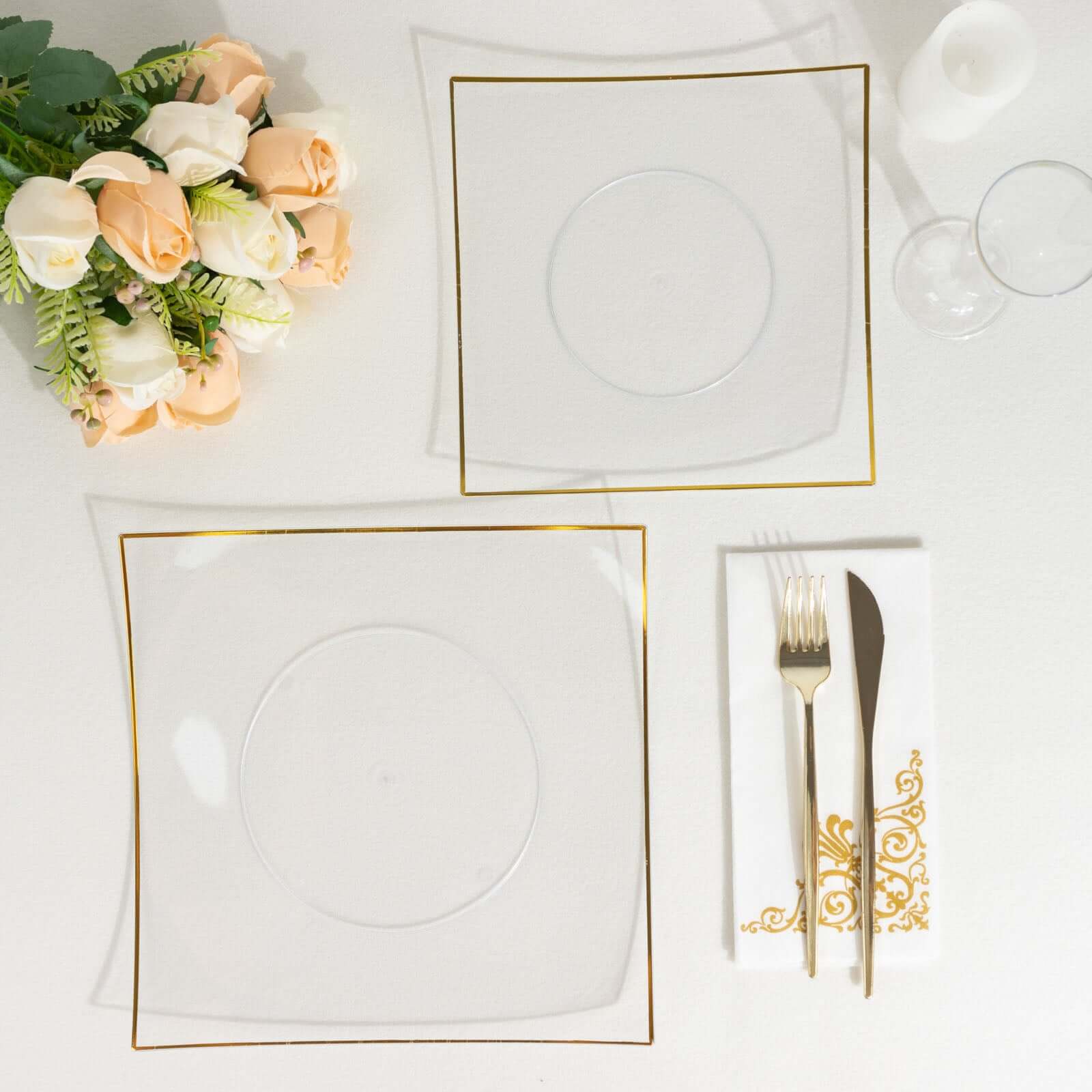 10-Pack Plastic 10 Square Dinner Plates in Clear Concave Style with Gold Rim - Modern Disposable Party Plates