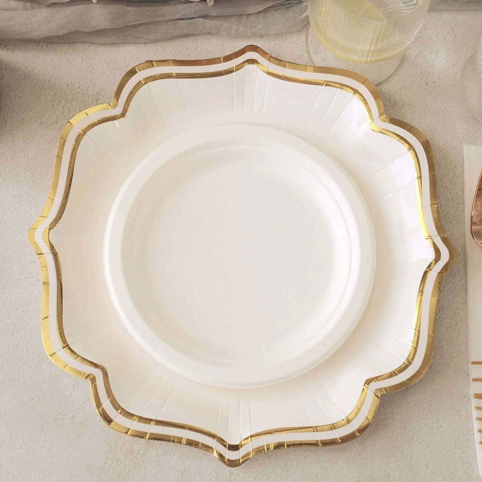 25-Pack Paper Dinner Plates in White with Gold Scallop Rim - Disposable 300GSM Party Plates for Classy Banquets & Celebrations 10