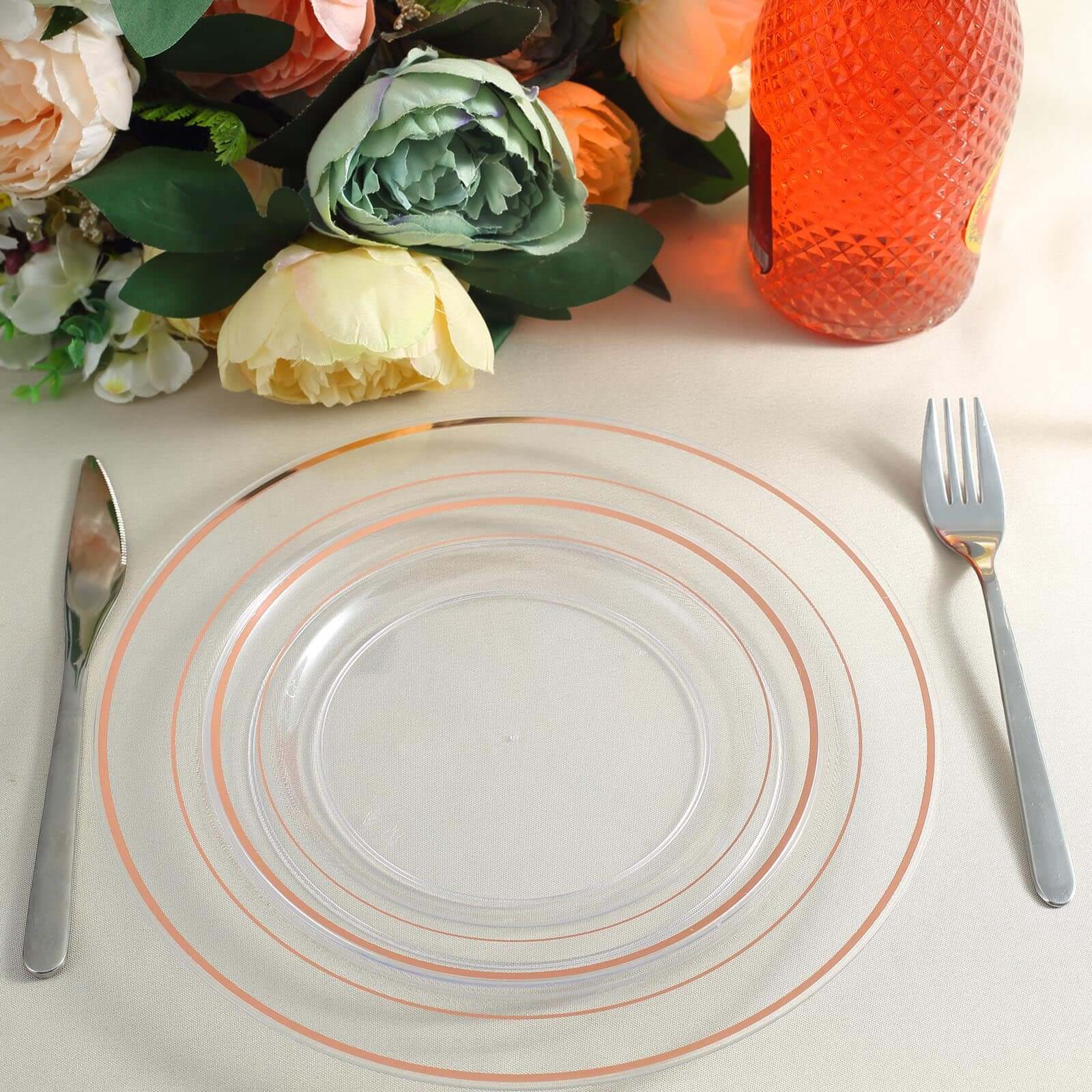 10-Pack Plastic Dinner Plates Clear with Très Chic Rose Gold Rim - Perfect Disposable Party Plates 10