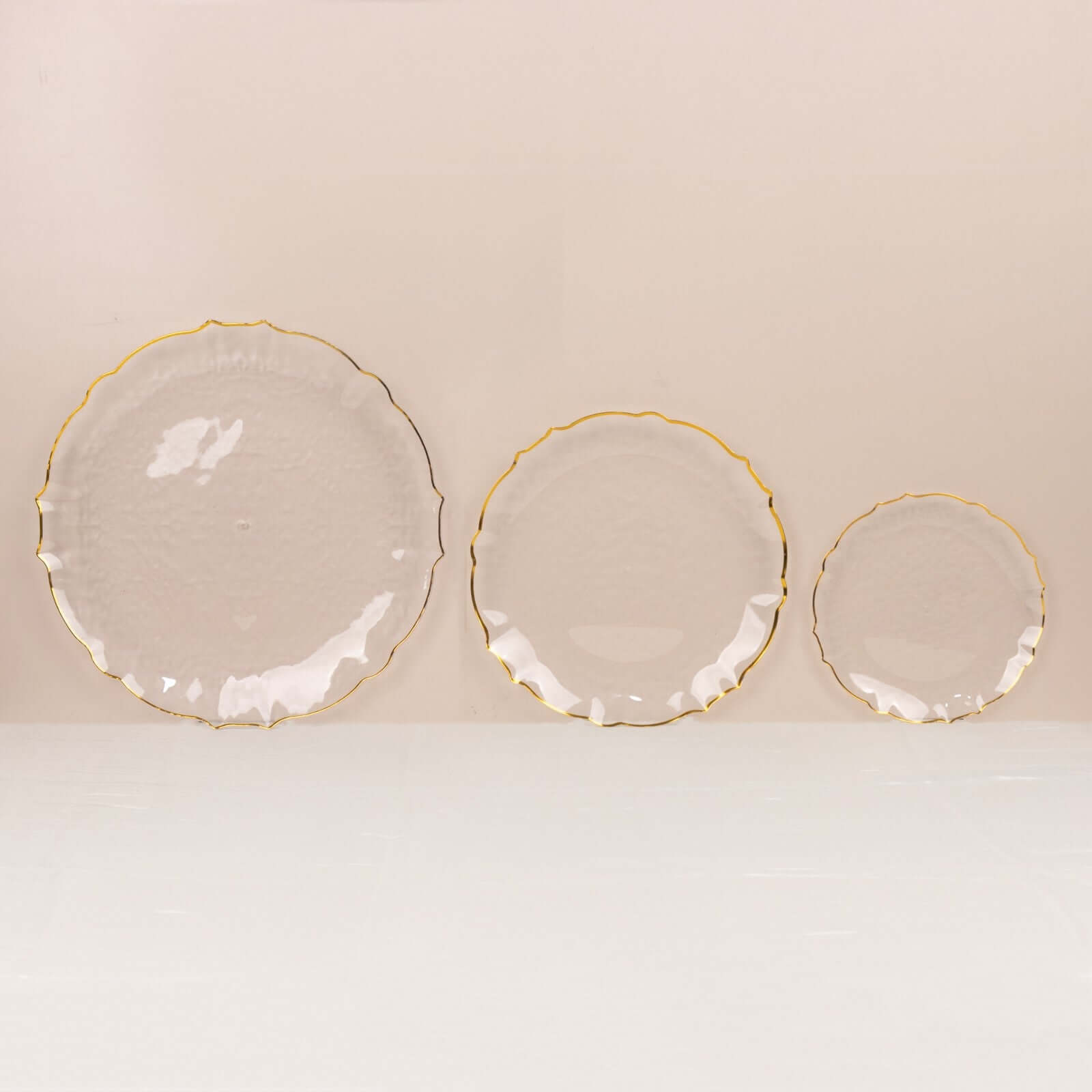 10-Pack Plastic 10 Round Dinner Plates in Clear Sunflower with Gold Scalloped Rim - Disposable Party Plates for Classy Events & Banquets