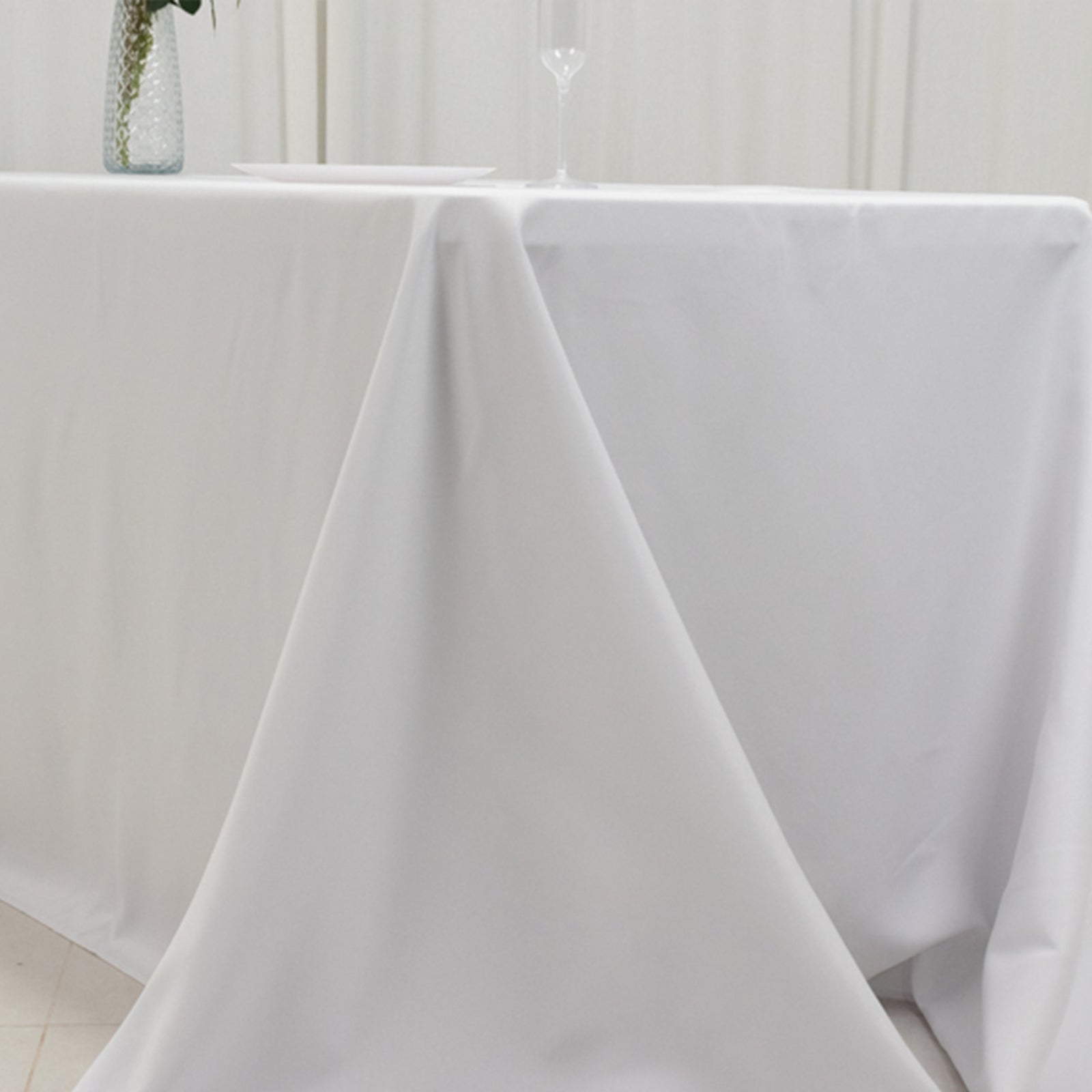 Fire Retardant Premium Polyester 90x156 Rectangular Tablecloth White - Stylish High-Performance Seamless Table Cover for Large Gatherings