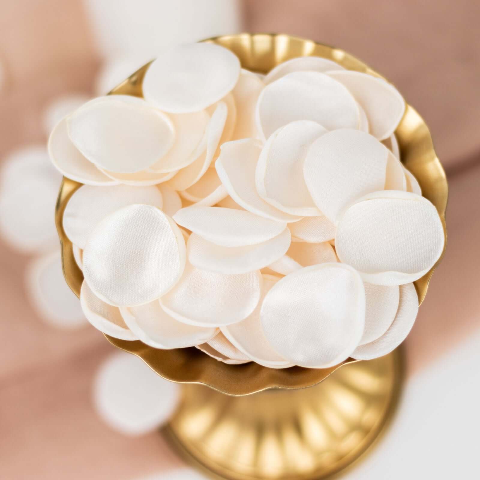 400-Pack Rose Petals Life-Like Flower Confetti Shiny Ivory Silk Round - Perfect for Event Tables 2