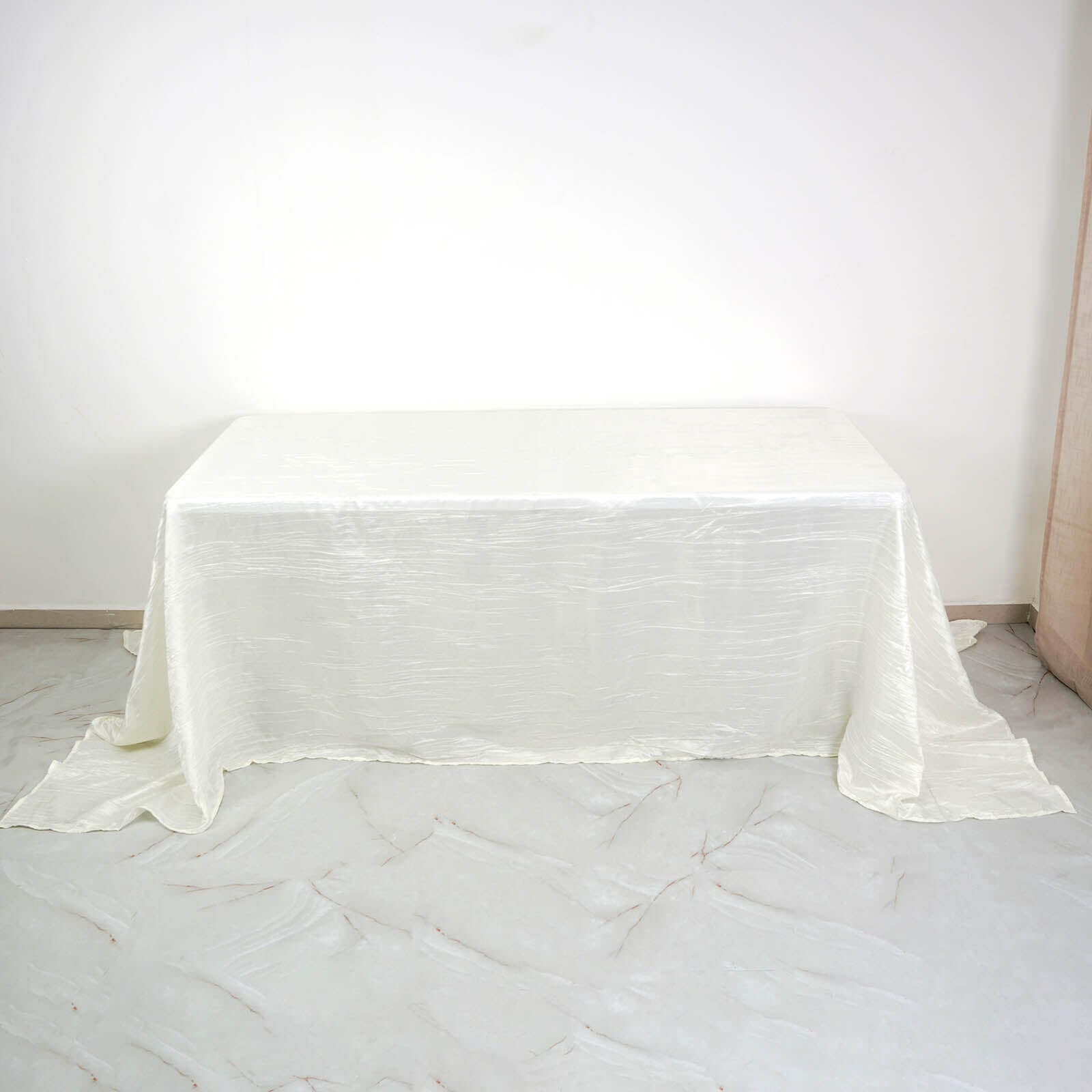 Taffeta 90x132 Rectangle Tablecloth Ivory - Seamless Accordion Crinkle Table Cover