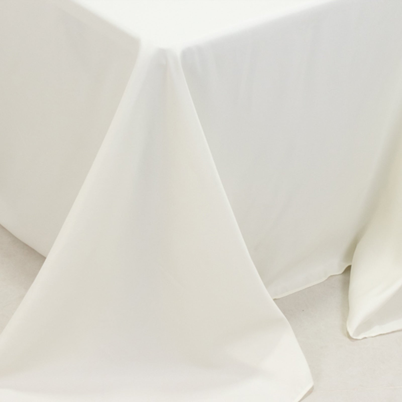 Fire Retardant Premium Polyester 90x132 Rectangular Tablecloth Ivory - High-Performance Seamless Table Cover