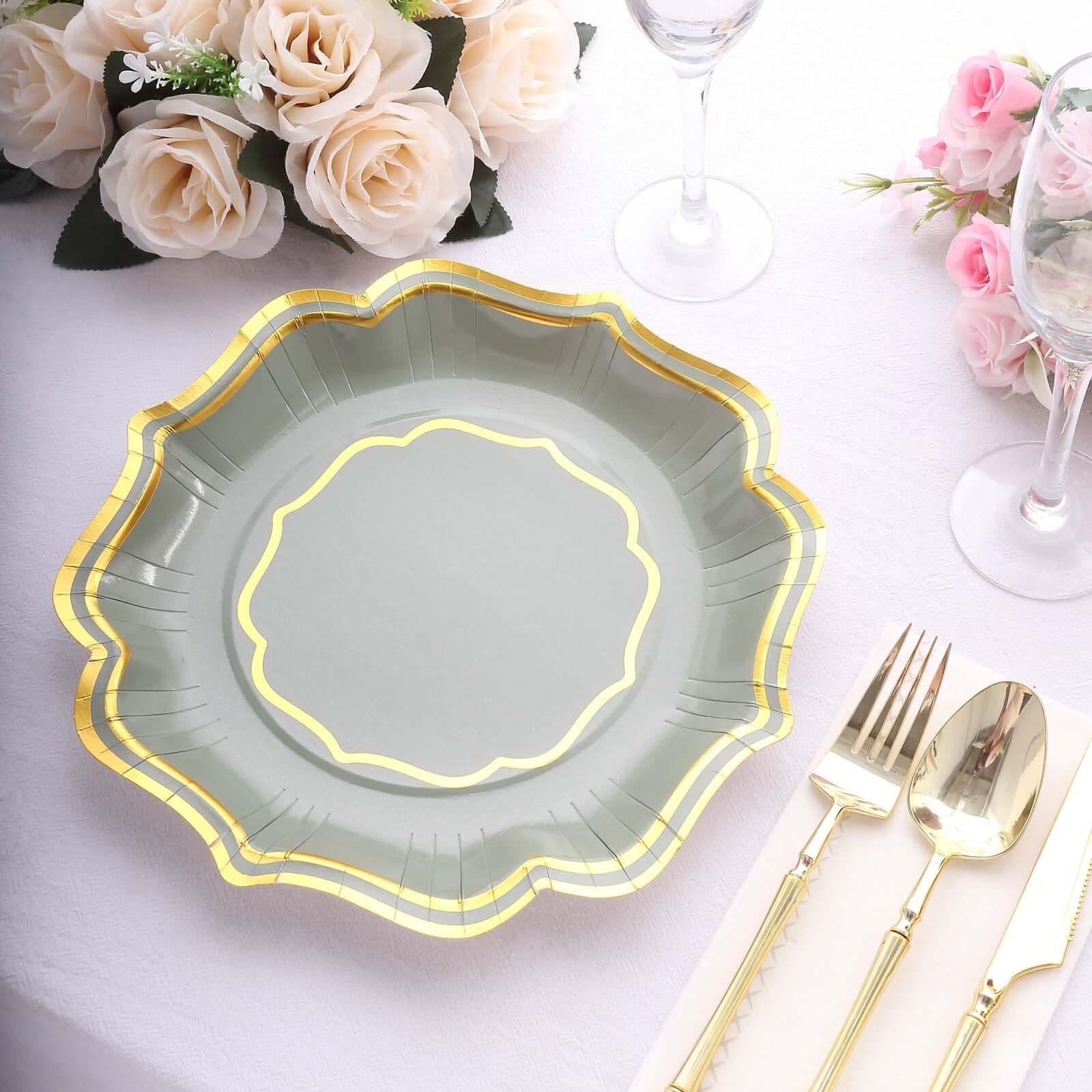 25-Pack Paper Dinner Plates in Sage Green with Gold Scallop Rim - Disposable 300GSM Party Plates 10