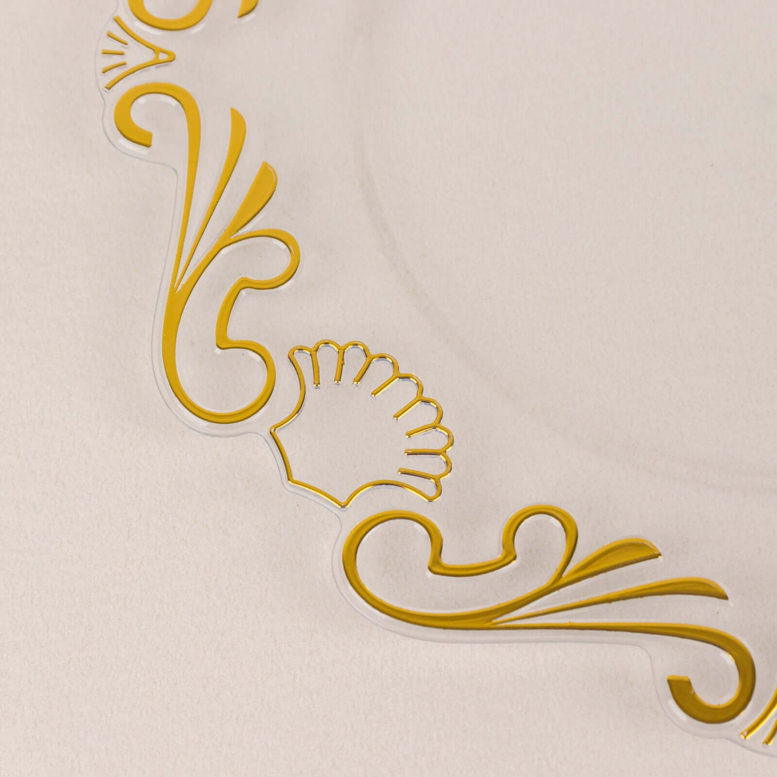 10-Pack Plastic 10 Round Dinner Plates in Clear with Gold Vintage Baroque Scalloped Rim - European Style Disposable Party Plates