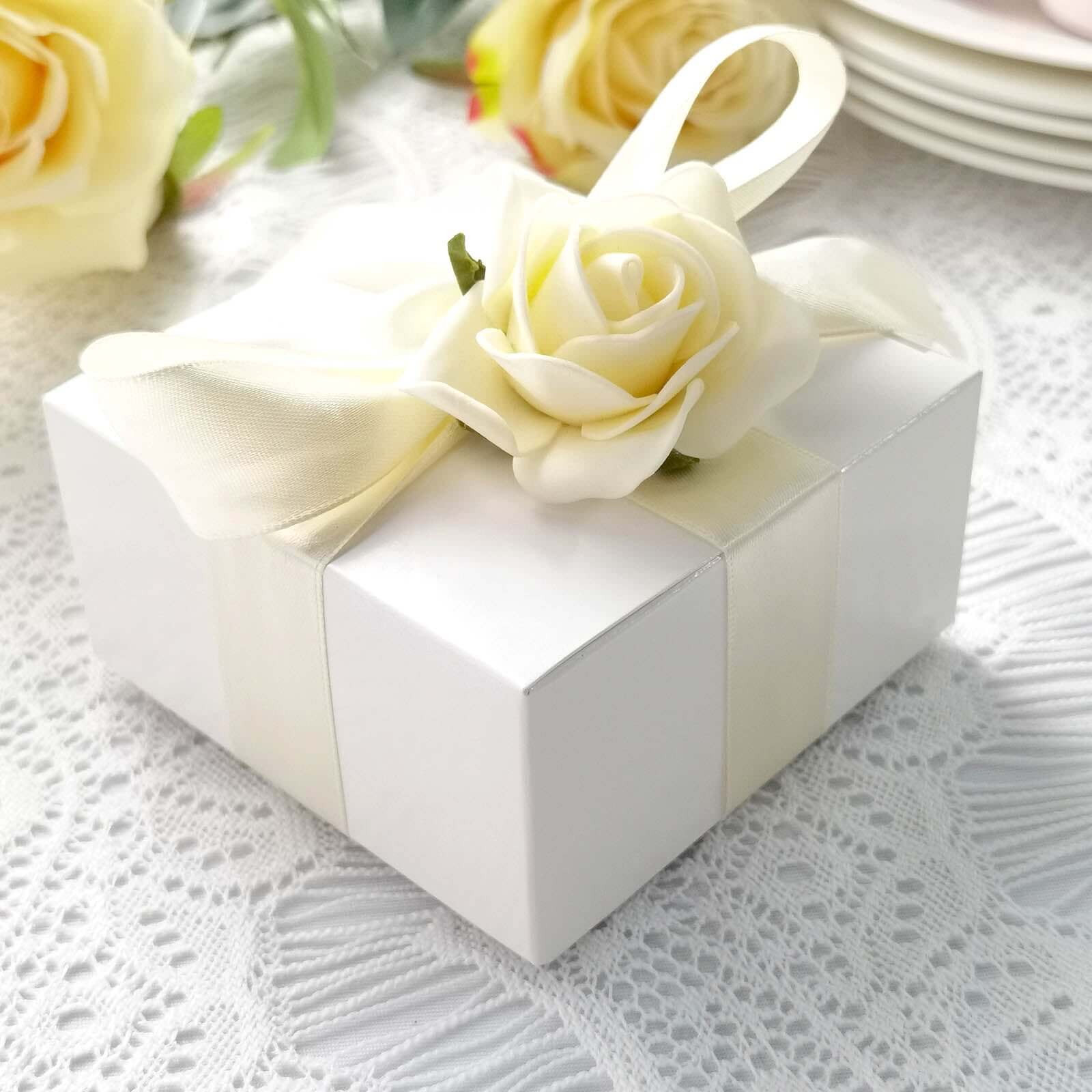 100 Pack White Cake Party Favor Boxes, 4x4x2 Cupcake Gift Boxes