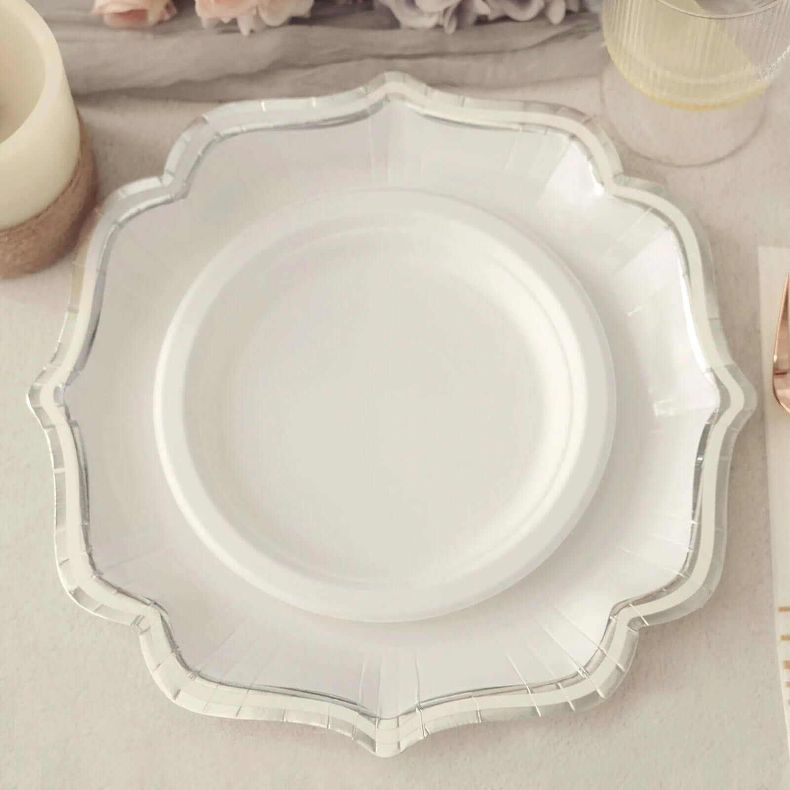 25-Pack Paper Dinner Plates in White with Silver Scallop Rim - Disposable 300GSM Party Plates 10