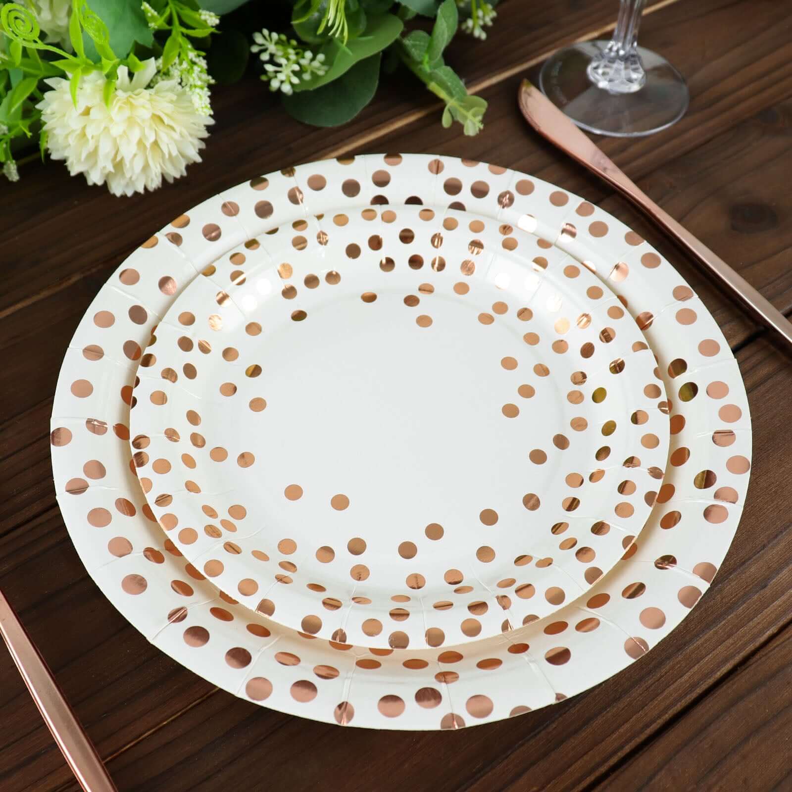 25-Pack Paper Round Dinner Plates 9 White with Metallic Rose Gold Polka Dots - Disposable 300GSM Party Plates for Banquets & Celebrations