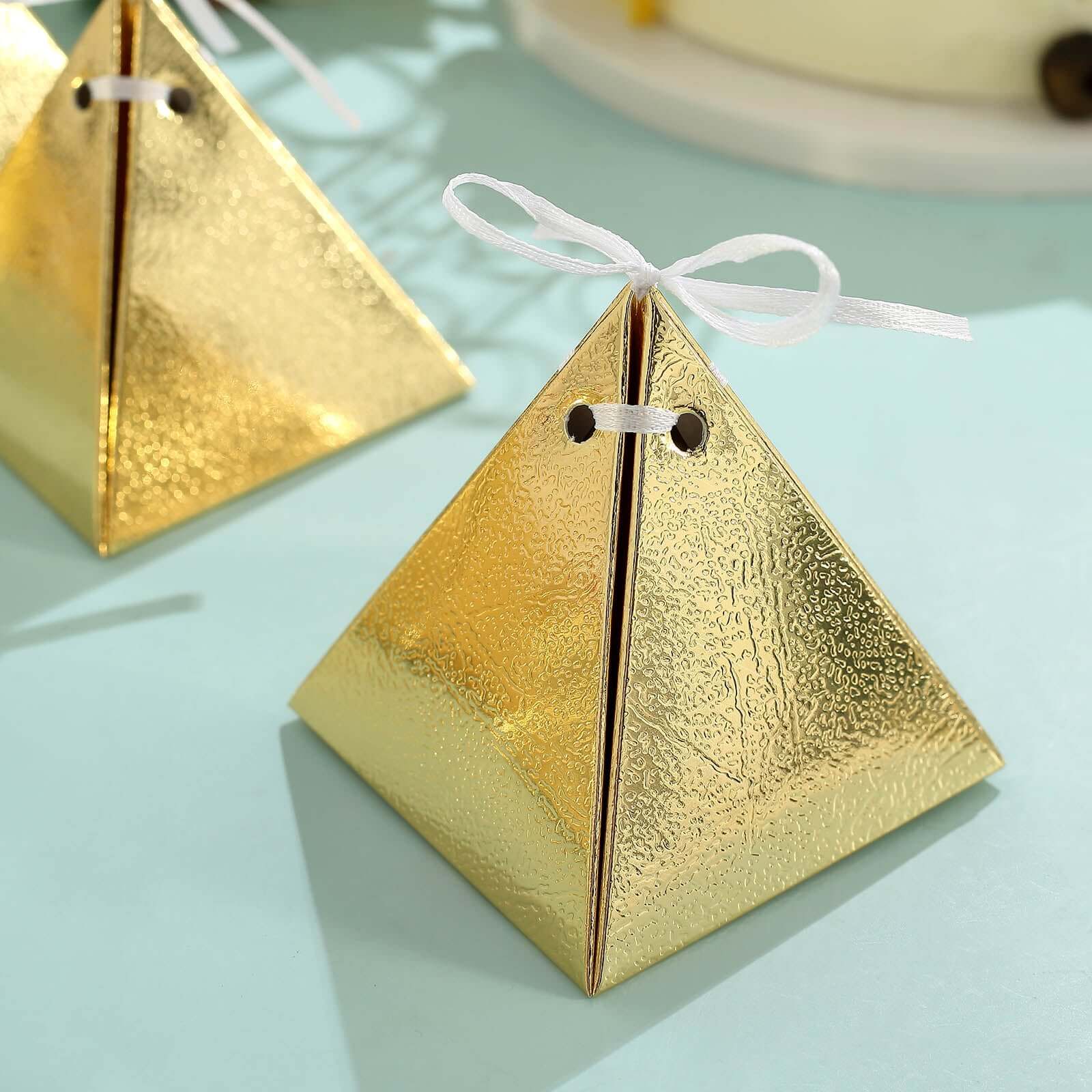 25 Pack Gold Pyramid Shaped Wedding Party Favor Candy Gift Boxes