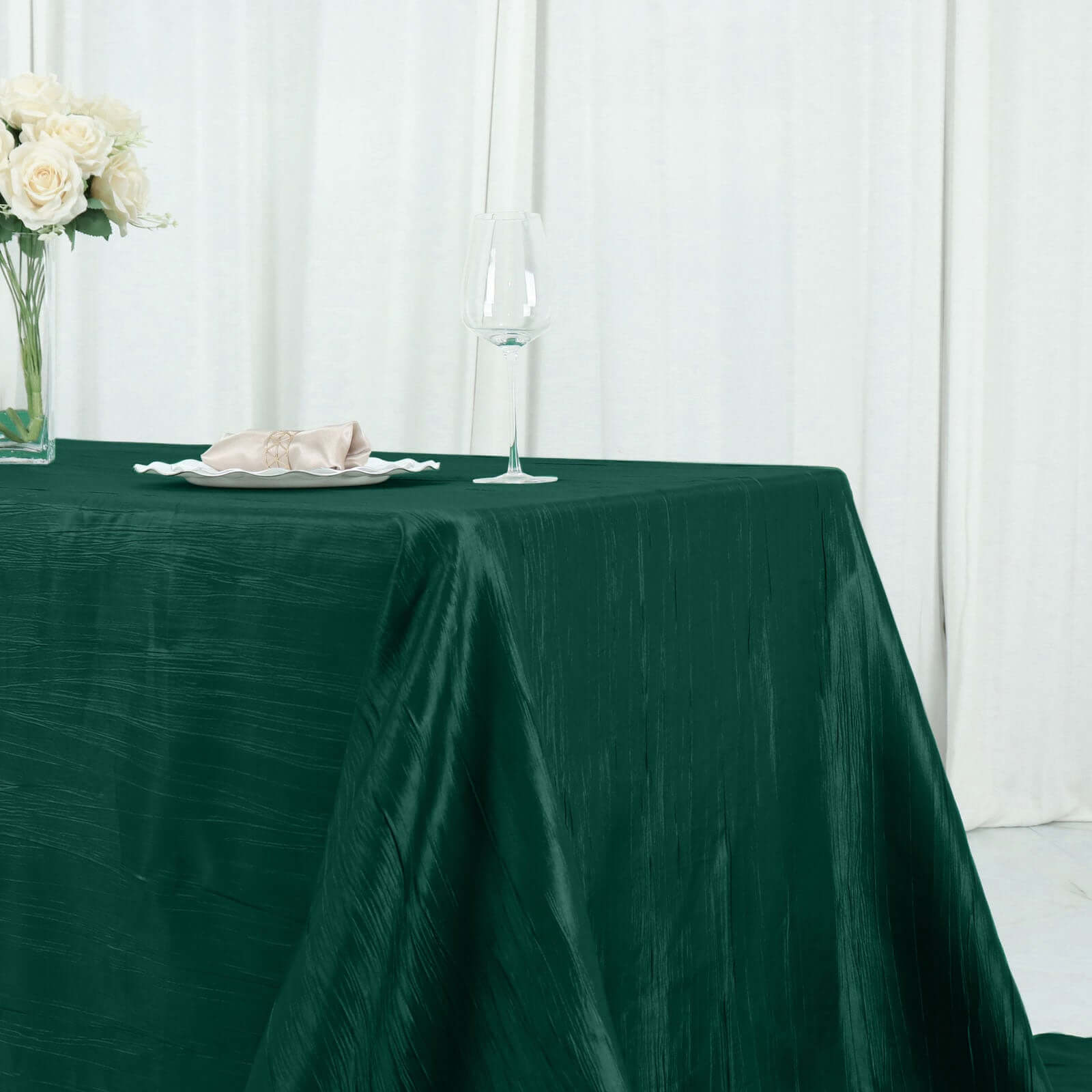Taffeta 90x156 Rectangle Tablecloth Hunter Emerald Green - Accordion Crinkle Seamless Table Cover