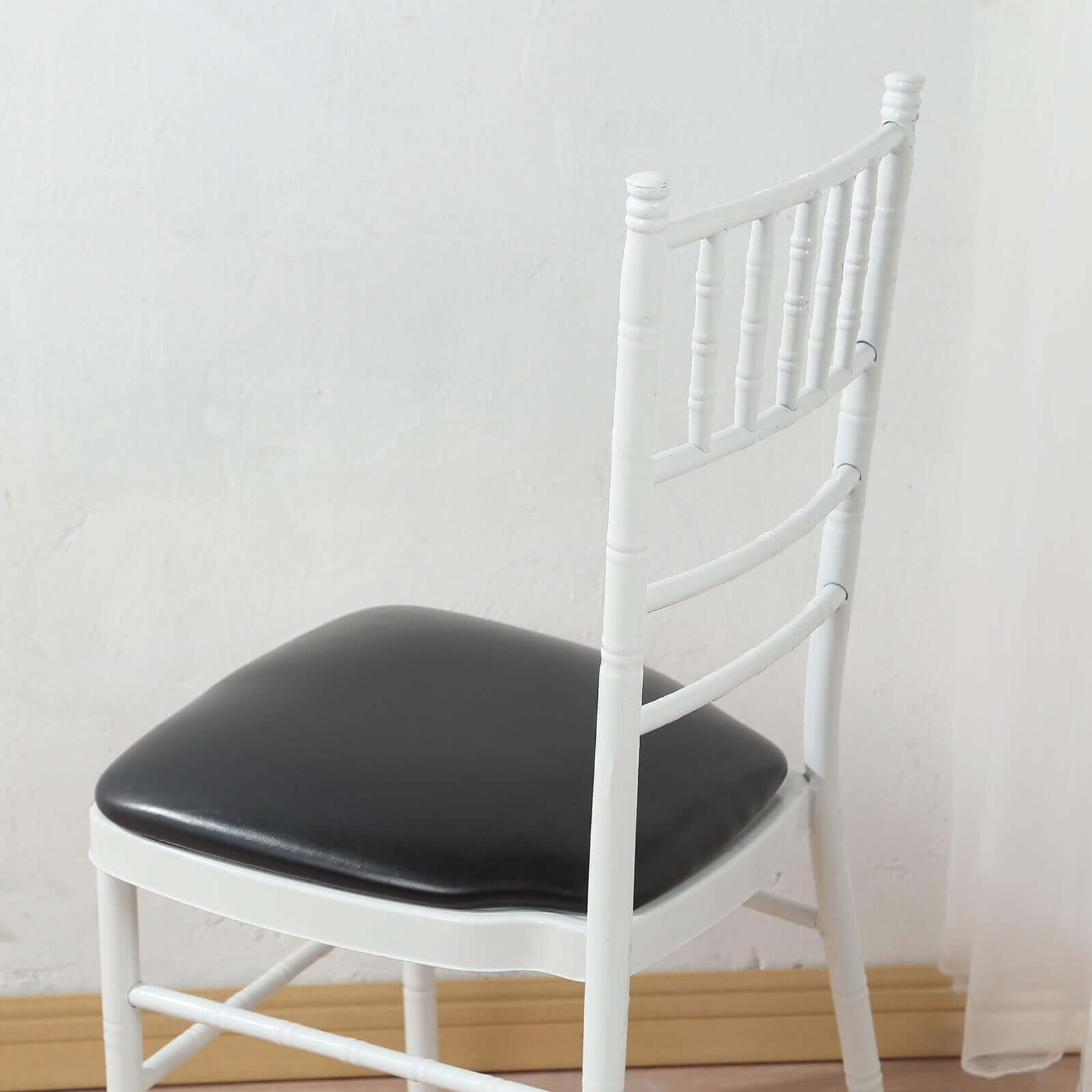 5 Pack PU Leather 1.5 Thick Seat Pads with Wood Backing for Chiavari Chairs Black - Memory Foam Tie-Less Non-Slip Design 16