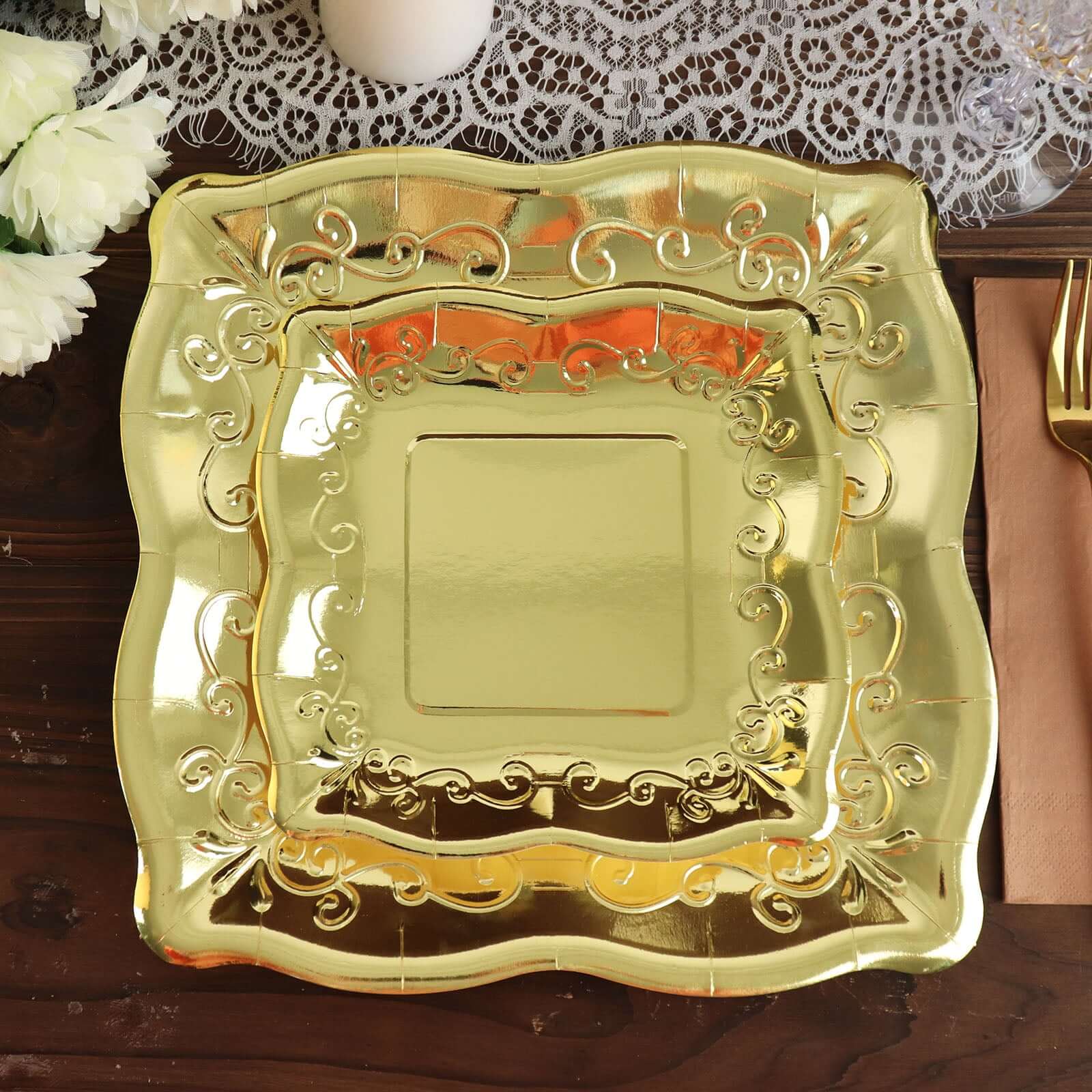 25-Pack Paper 11 Square Dinner Plates in Gold with Vintage Pottery Embossed Design - Shiny Metallic Disposable Serving Plates for Glamorous Dinners & Events