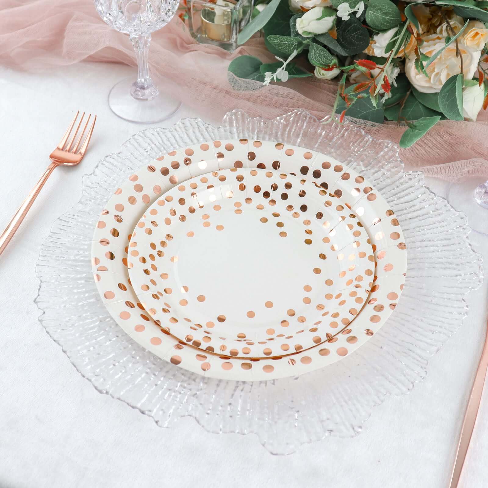 25-Pack Paper Round Dinner Plates 9 White with Metallic Rose Gold Polka Dots - Disposable 300GSM Party Plates for Banquets & Celebrations