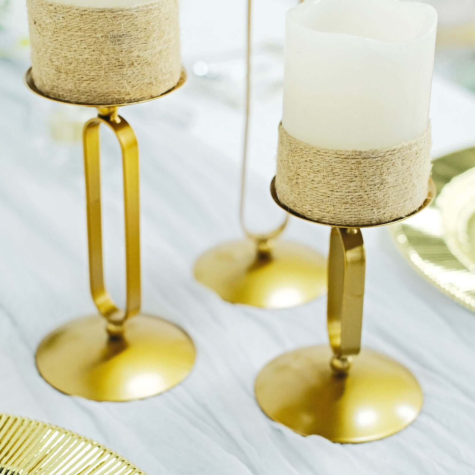 Set of 3 Pillar Candle Holders Gold Metal Geometric Oval Frame Design - Modern Centerpiece Assorted Sizes