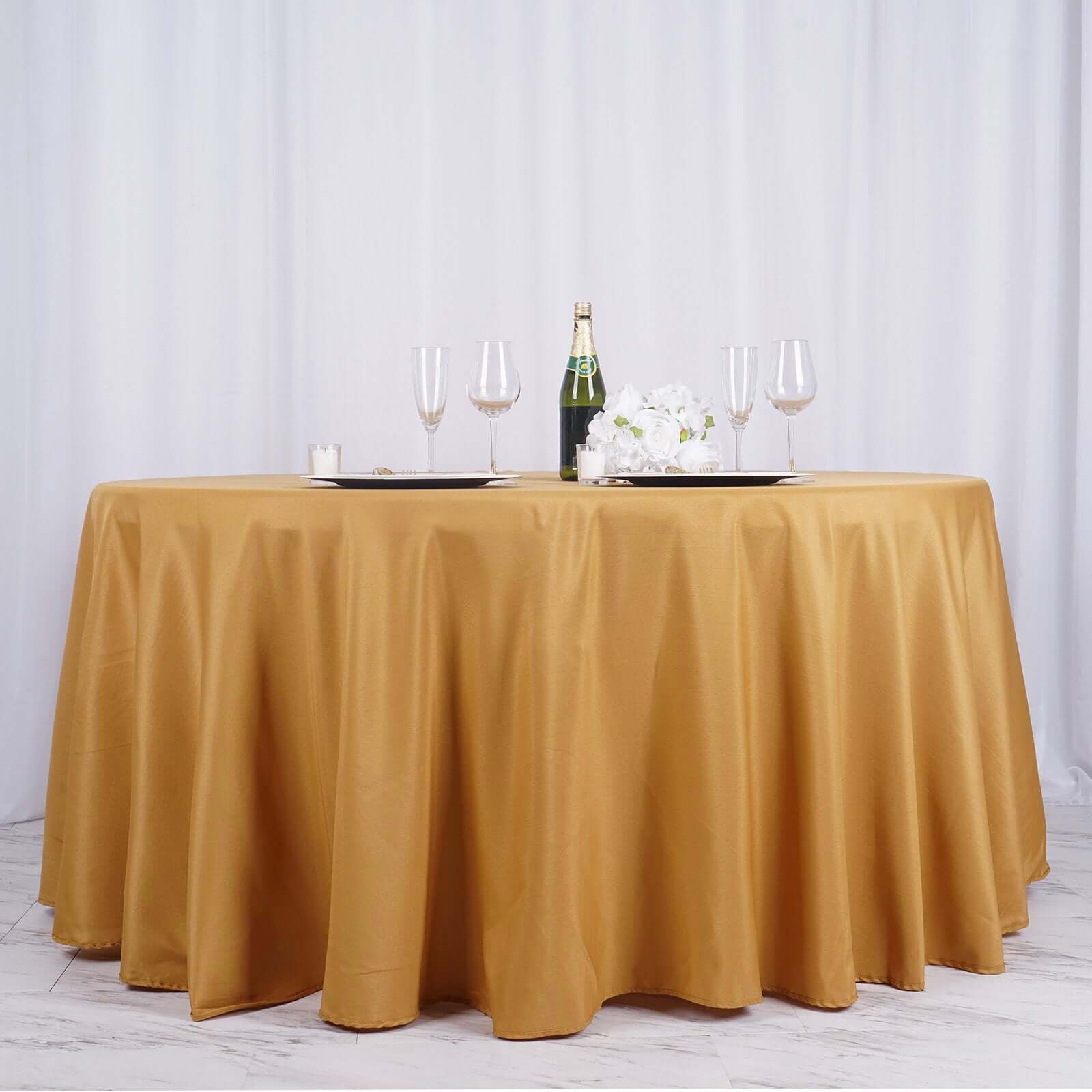 Polyester 132 Round Tablecloth Gold - Seamless Chic Design for Grand Celebrations