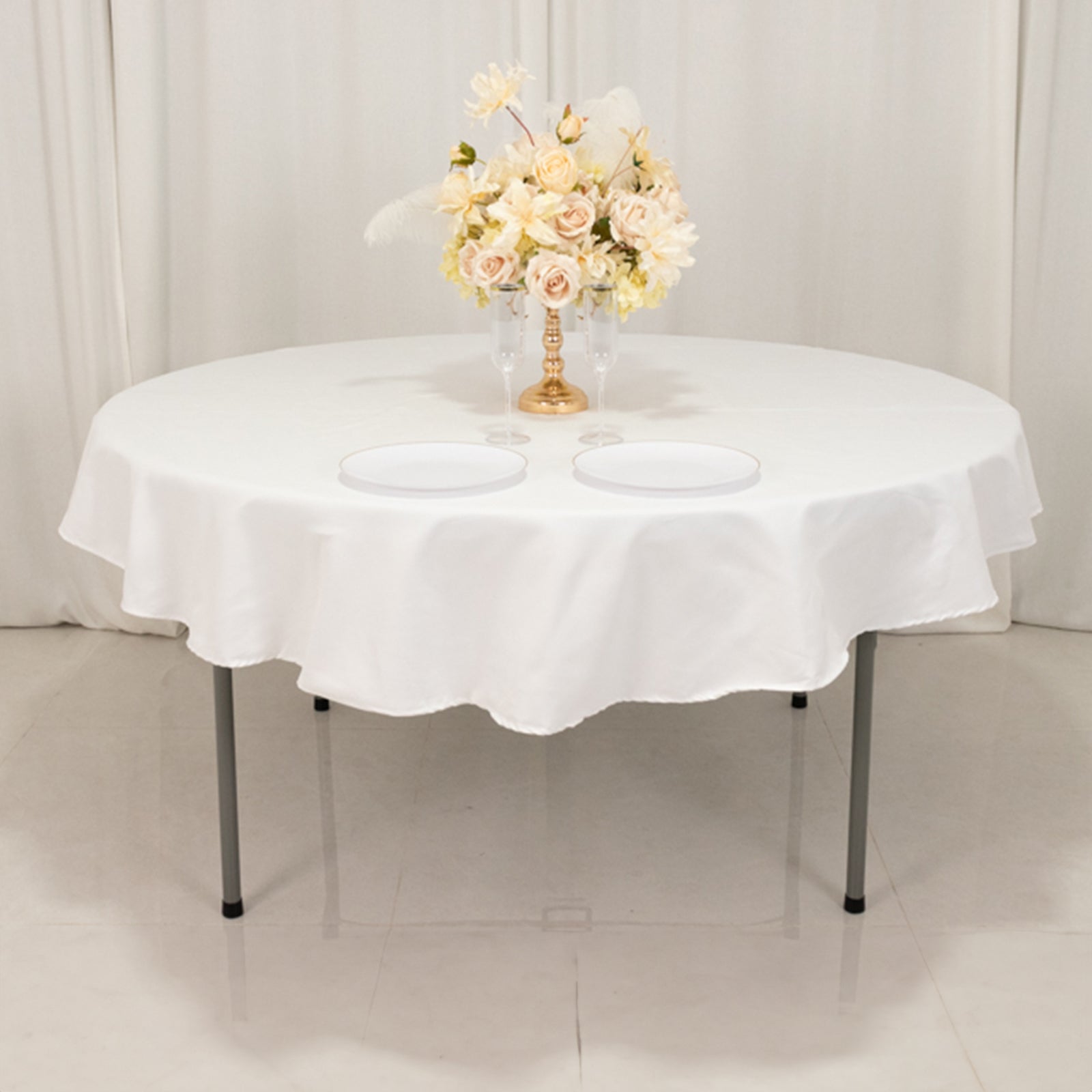 Cotton Blend 70 Round Tablecloth White - Wrinkle-Resistant Design for Everyday Use