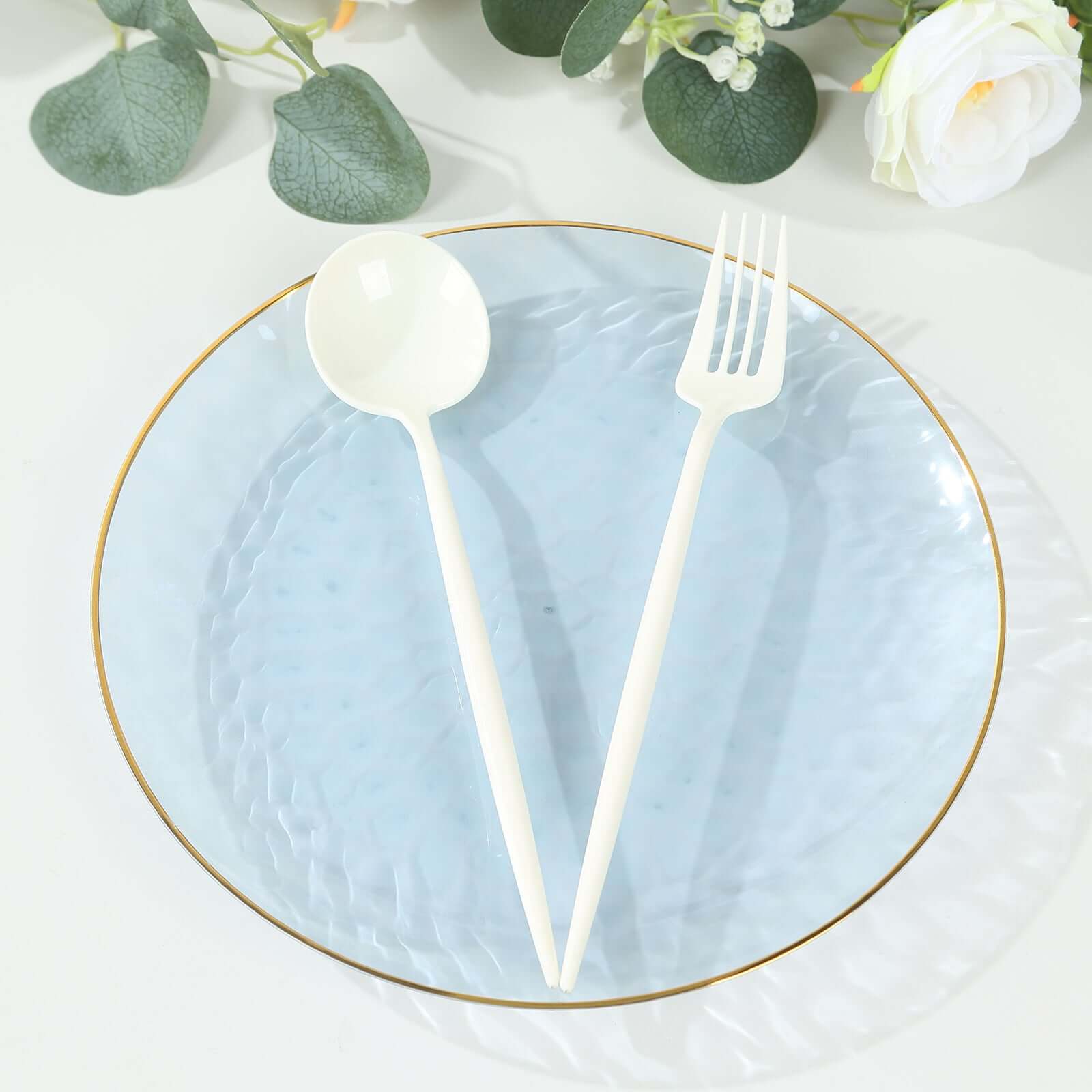 10-Pack Plastic 9 Round Dinner Plates in Transparent Dusty Blue Hammered Design with Gold Rim - Modern Disposable Party Plates