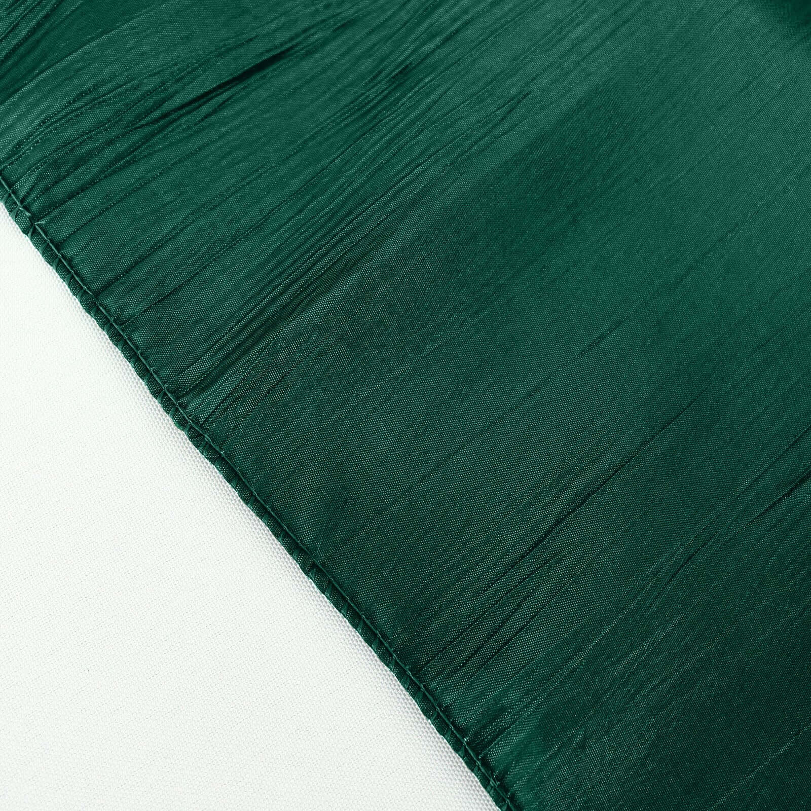 Taffeta 90x132 Rectangle Tablecloth Hunter Emerald Green - Seamless Accordion Crinkle Table Cover