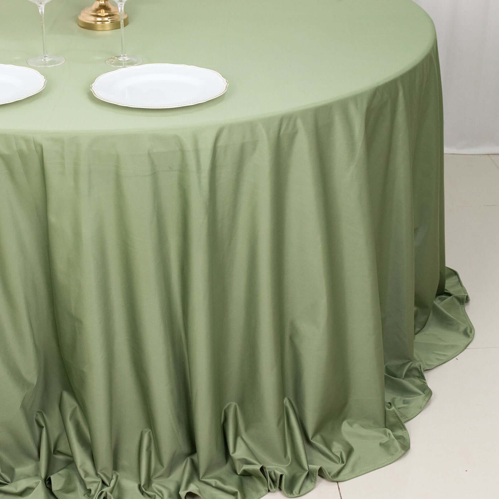 Premium Scuba Round 132 Tablecloth Dusty Sage Green - Wrinkle Free & Stain Resistant Seamless Table Cover