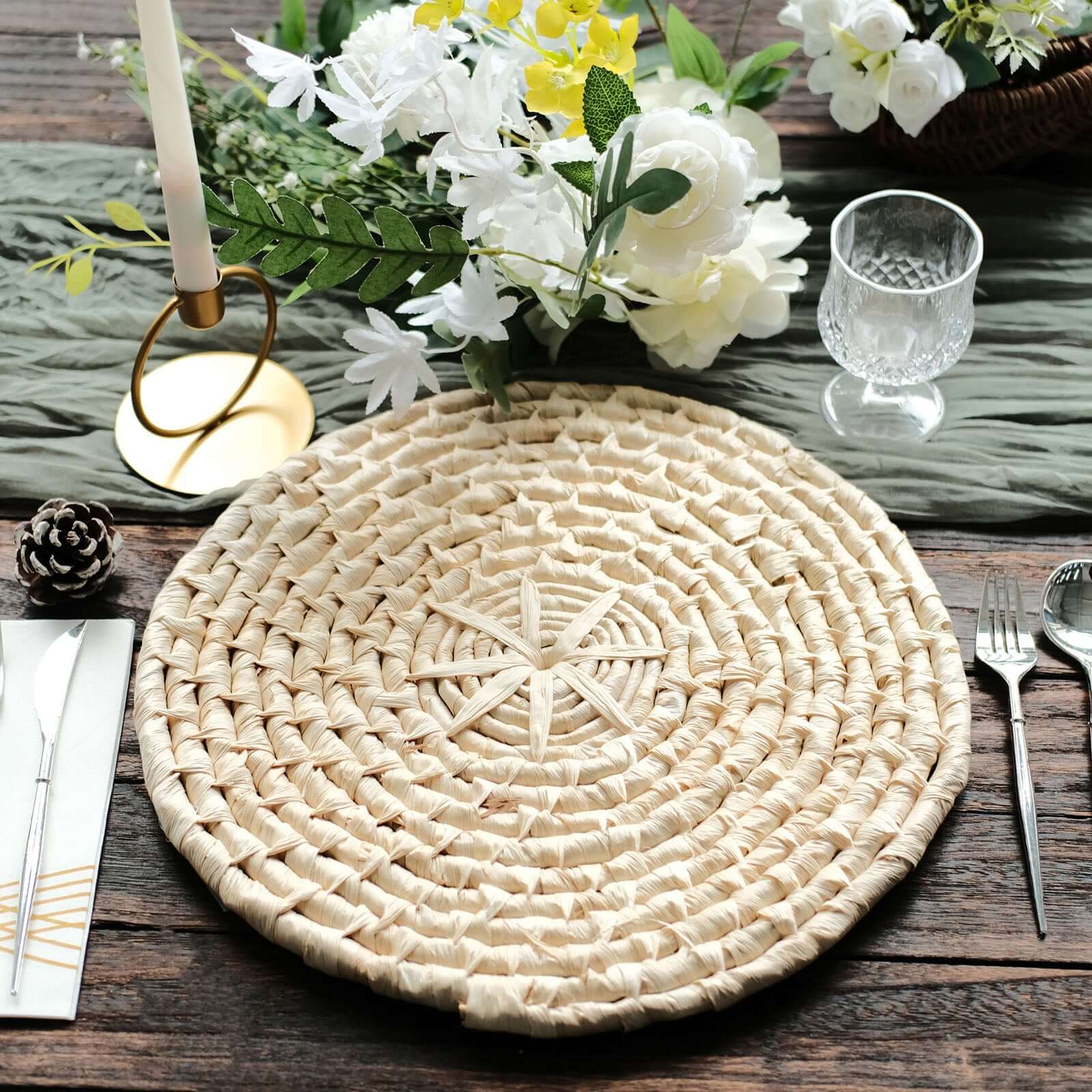 4-Pack Placemats Braided Design Natural Corn Husk Round - Woven Rustic Rattan Style for Tables 15