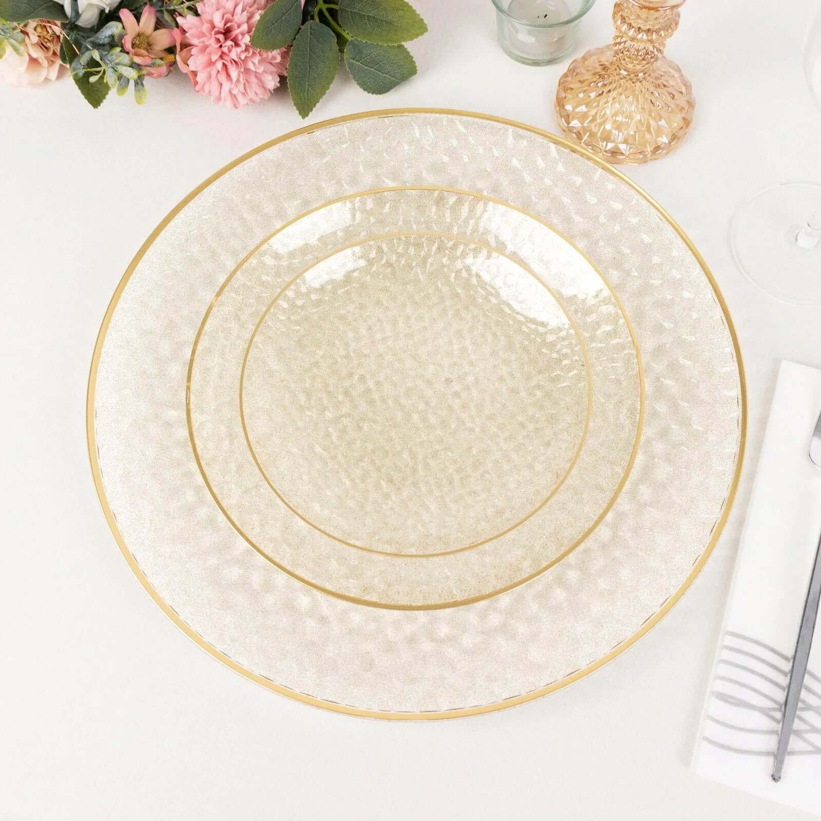 10-Pack Economy Plastic Round Charger Plates 13 in Clear Hammered Design with Glittered Gold Rim - Decorative Dinner Party Serving Plates