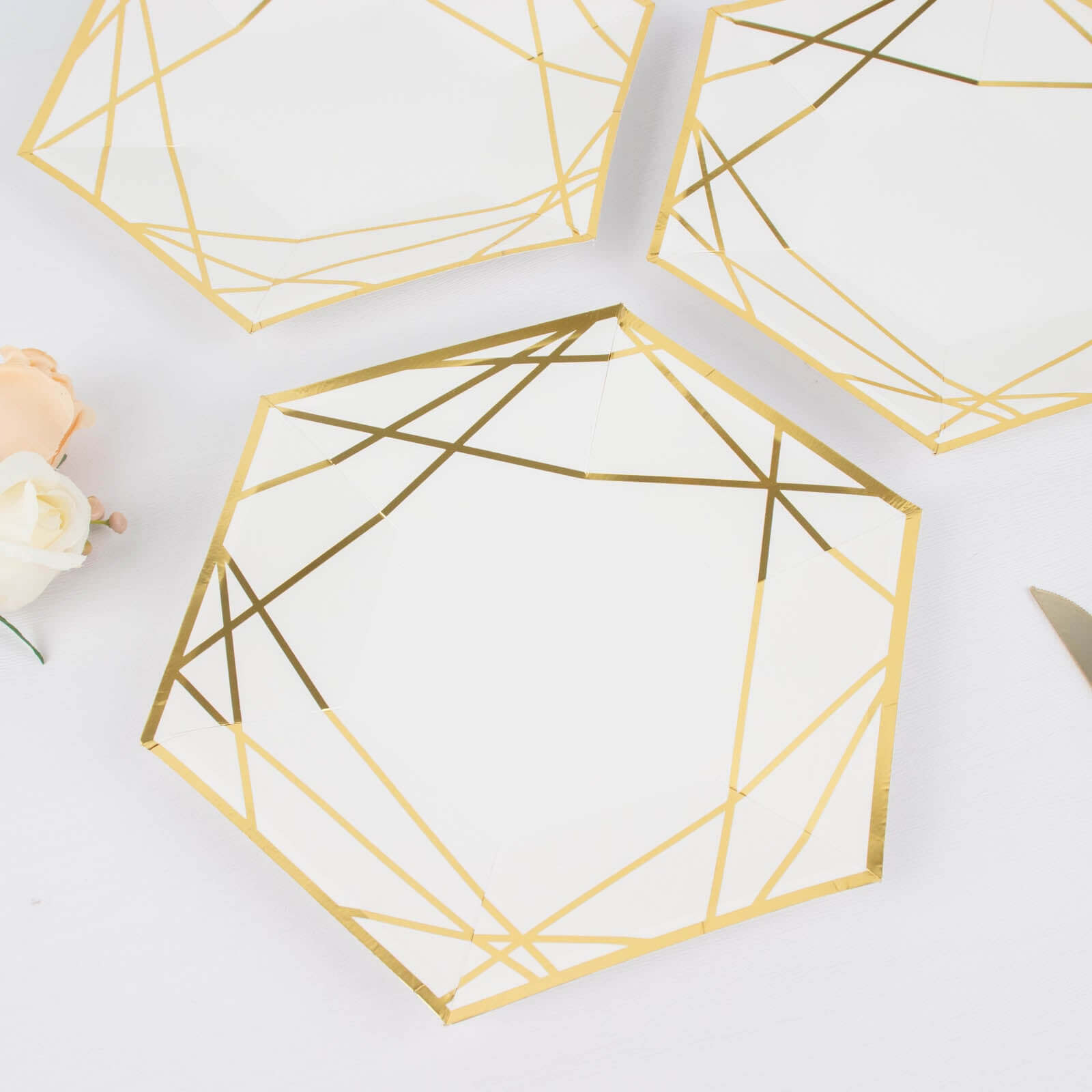 25-Pack Paper 7 Hexagon Dessert Plates in White with Gold Geometric Lines & Rim - Stylish Disposable Geometric 300GSM Appetizer Salad Plates for Events & Banquets