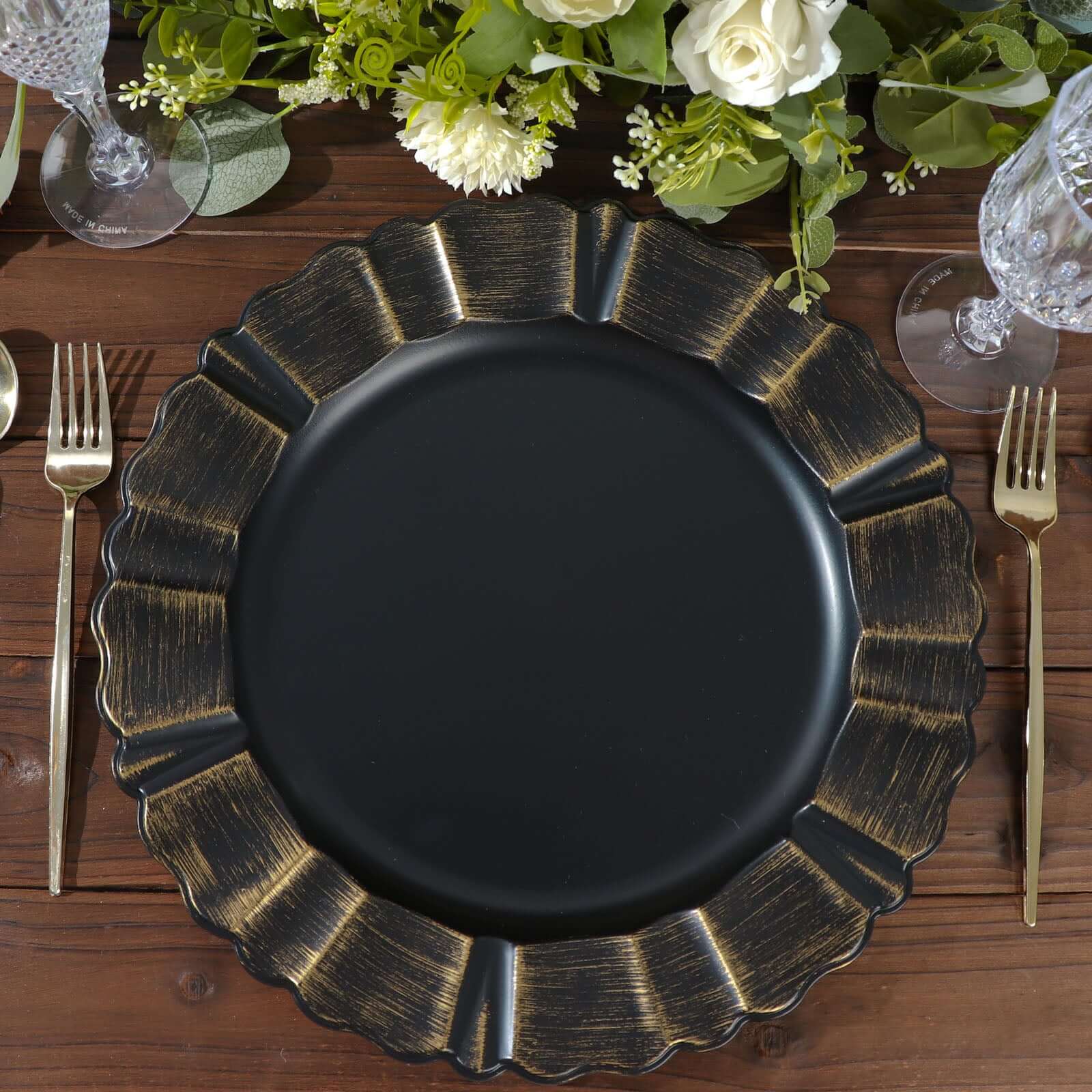 6-Pack Acrylic Plastic Round Charger Plates 13 in Matte Black with Gold Brushed Wavy Scalloped Rim, Decorative Dinner Party Charger Tableware