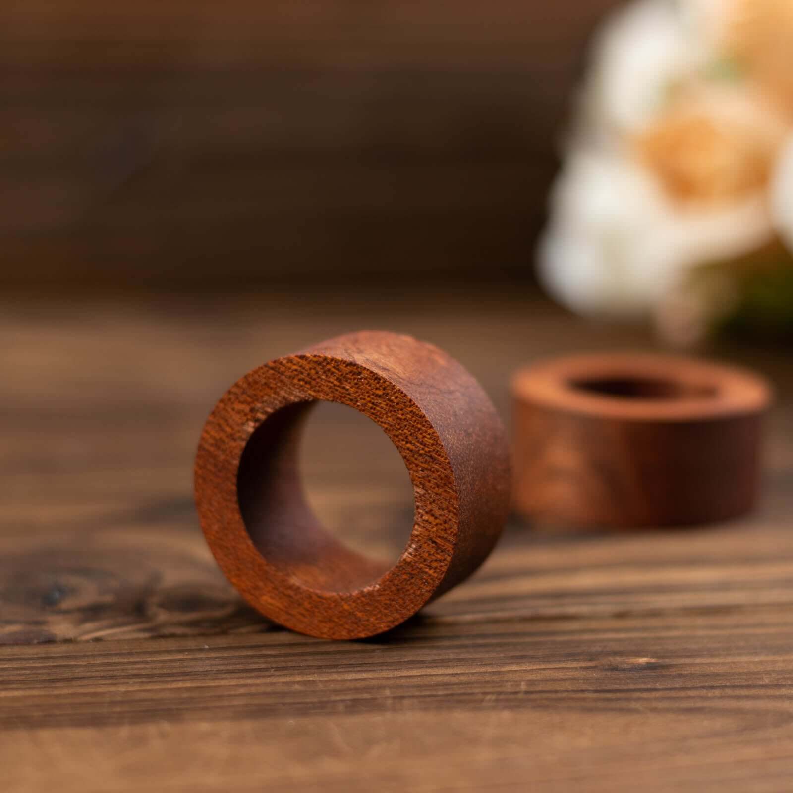 4 Pack 1.75 Cinnamon Brown Rustic Hardwood Farmhouse Napkin Rings, Boho Napkin Holder Wood Slices