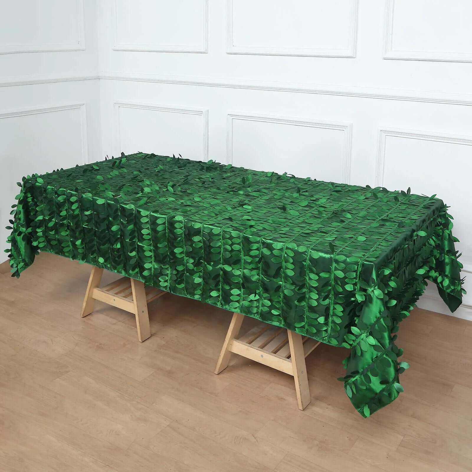 Taffeta 60x102 Rectangle Tablecloth Green | Exquisite 3D Leaf Petal Design for Chic Wedding & Event Decor