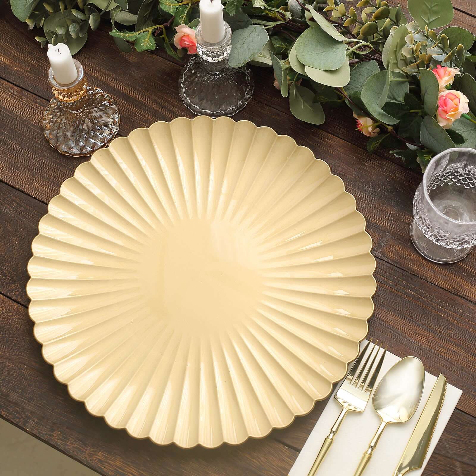 6-Pack Plastic Round Charger Plates 13 in Gold with Scalloped Shell Pattern, Coastal Inspired Disposable Charger Tableware