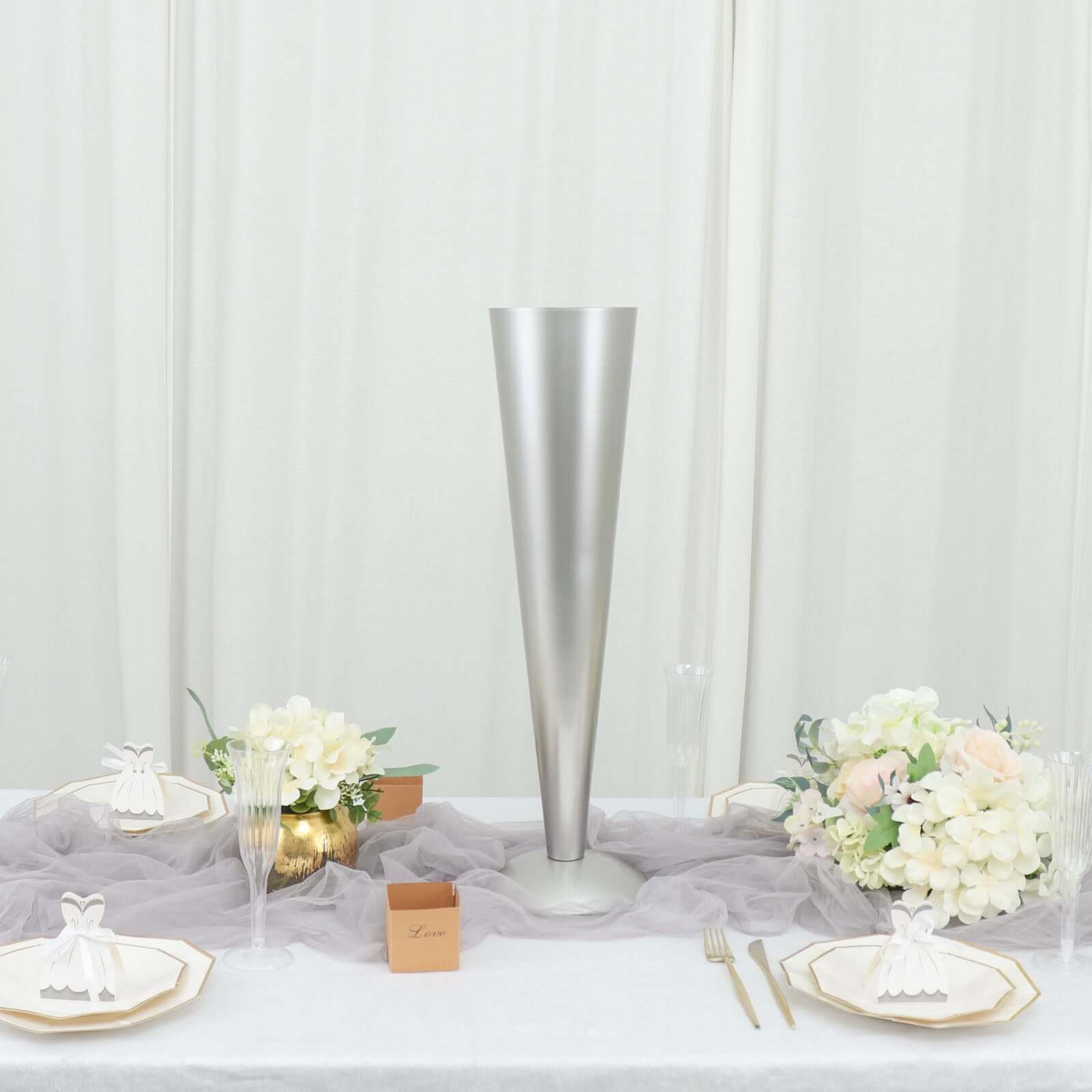 Metal Trumpet Vase Brushed Silver - Durable Design for Stylish Wedding Decor 28