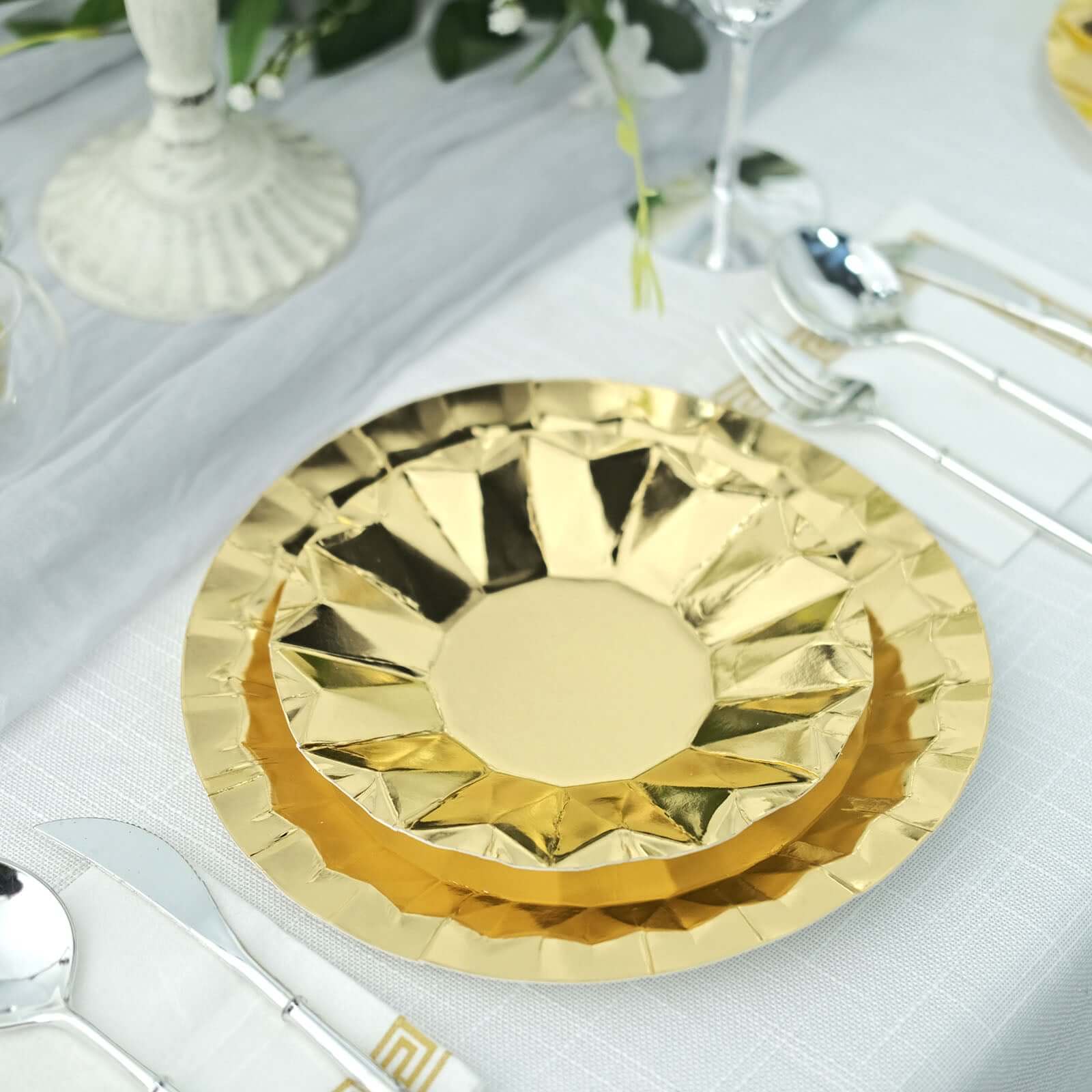 25-Pack Paper 7 Round Dessert Plates in Metallic Gold with Geometric Prism Rim - Disposable 400GSM Appetizer Salad Plates for Dinner Parties & Banquets