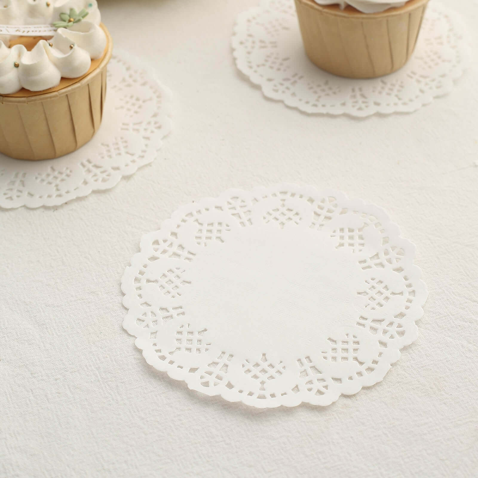 100 Pcs Paper 4 Round Placemats in White - Food Grade Lace Paper Doilies for Dessert Display & Table Decor