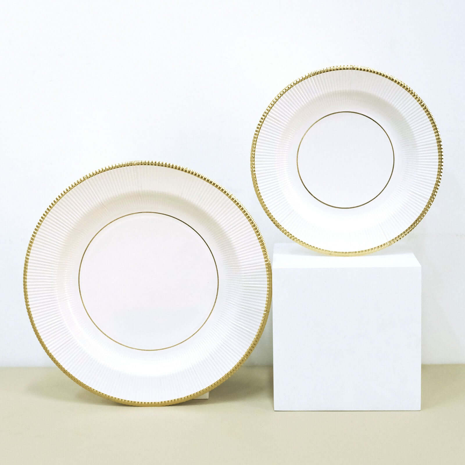 25-Pack Paper 10 Round Dinner Plates in White Sunray Design with Gold Rim - Disposable Heavy Duty 350GSM Party Plates