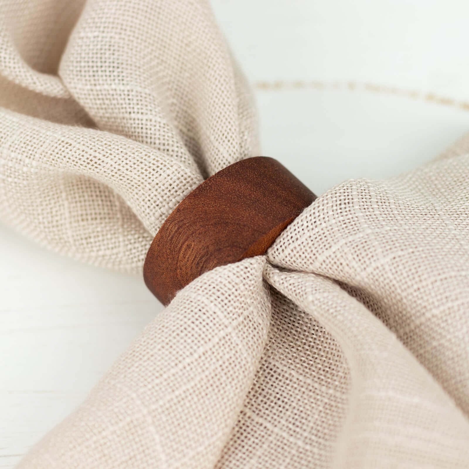 4 Pack 1.75 Cinnamon Brown Rustic Hardwood Farmhouse Napkin Rings, Boho Napkin Holder Wood Slices