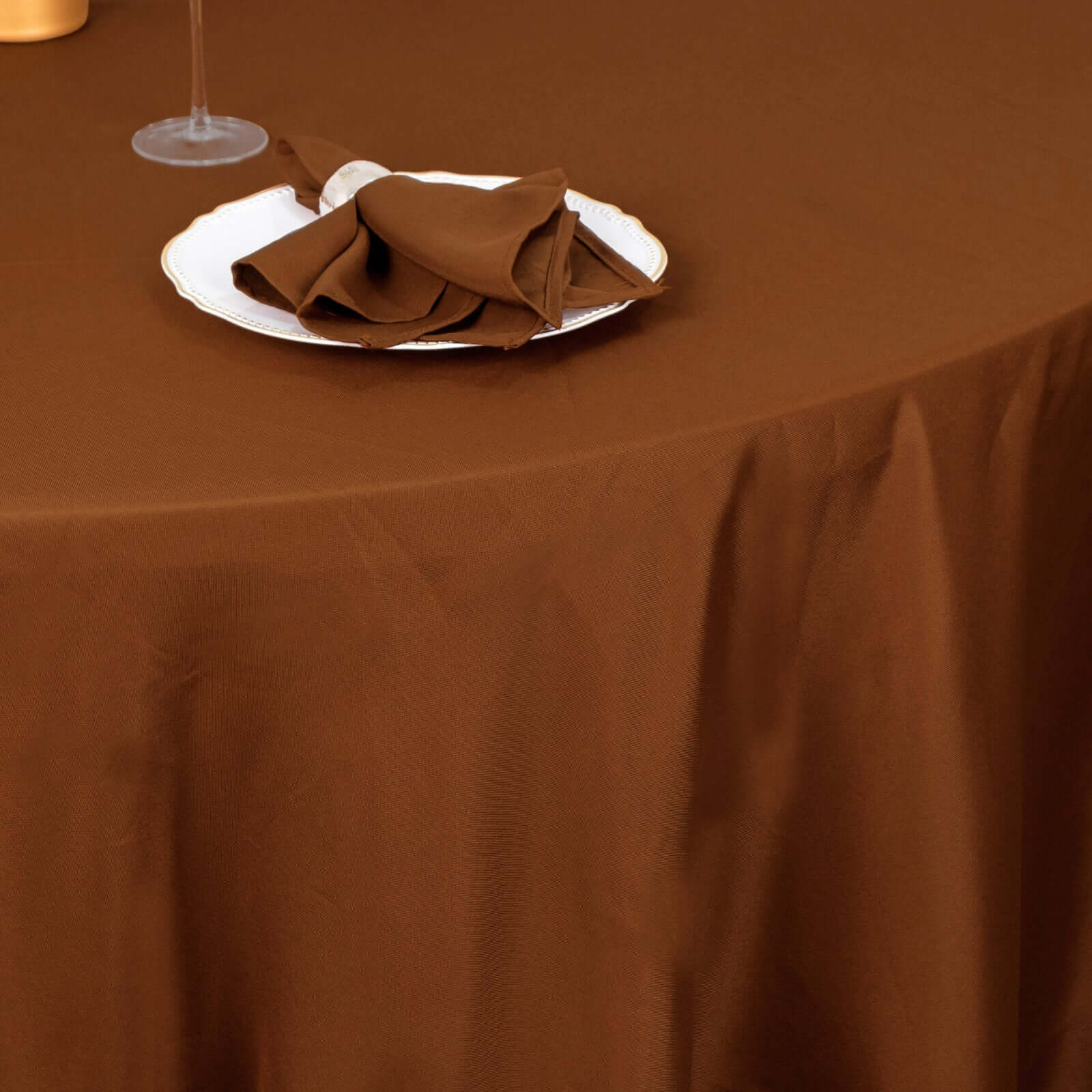 Polyester 120 Round Tablecloth Cinnamon Brown - Seamless Wrinkle-Resistant Table Cover