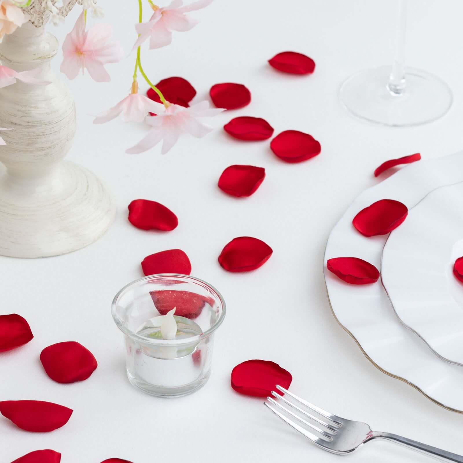 400-Pack Rose Petals Life-Like Flower Confetti Red Matte Silk Round - Perfect for Event Tables 2